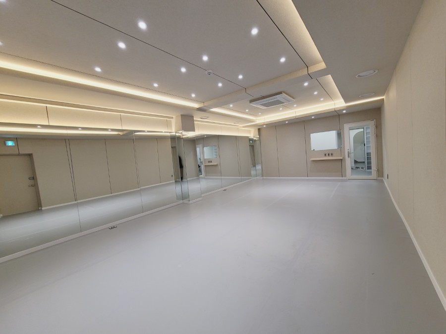 1번째 스튜디오 사진