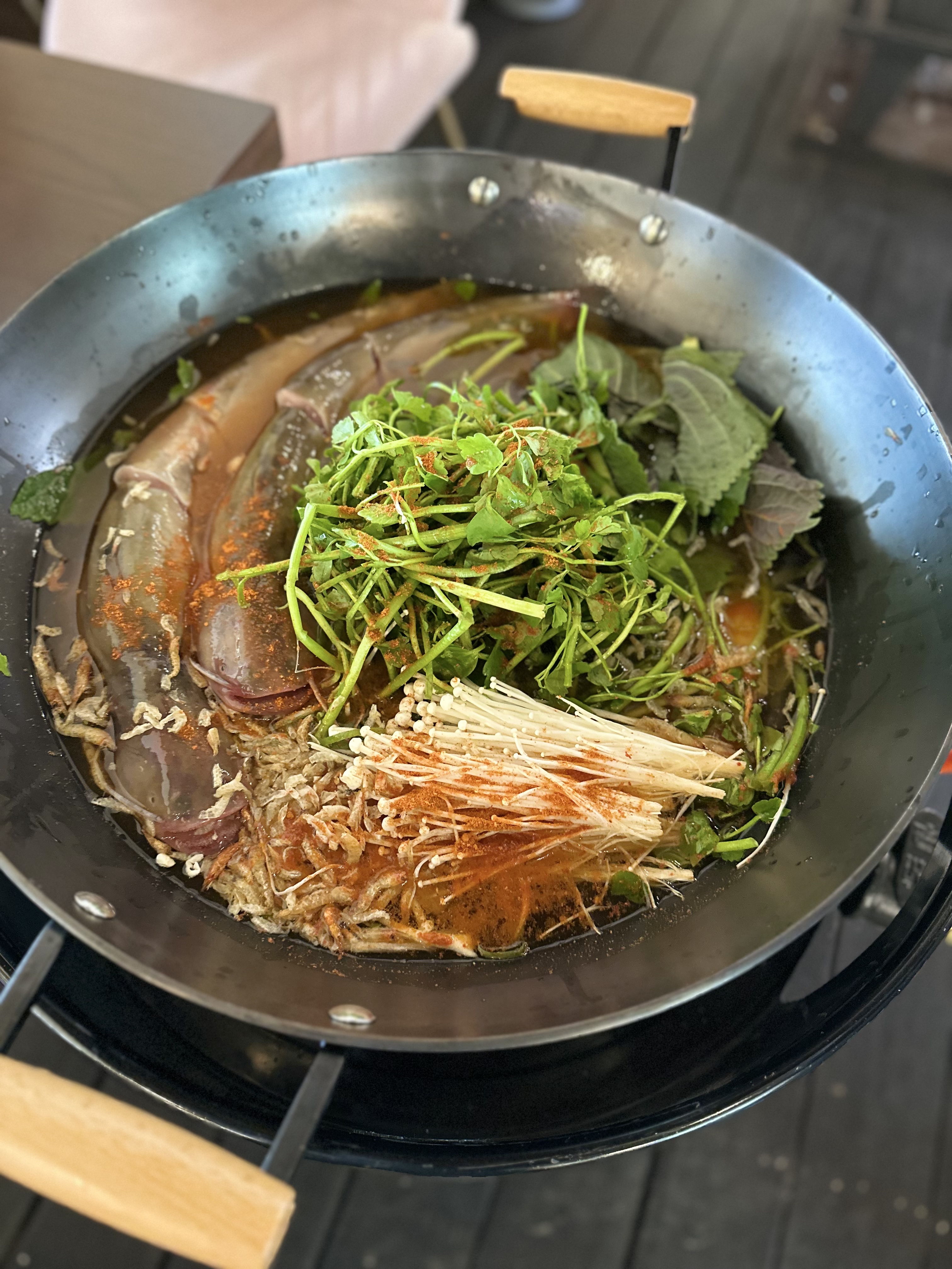 삼형제 솥뚜껑 매운탕