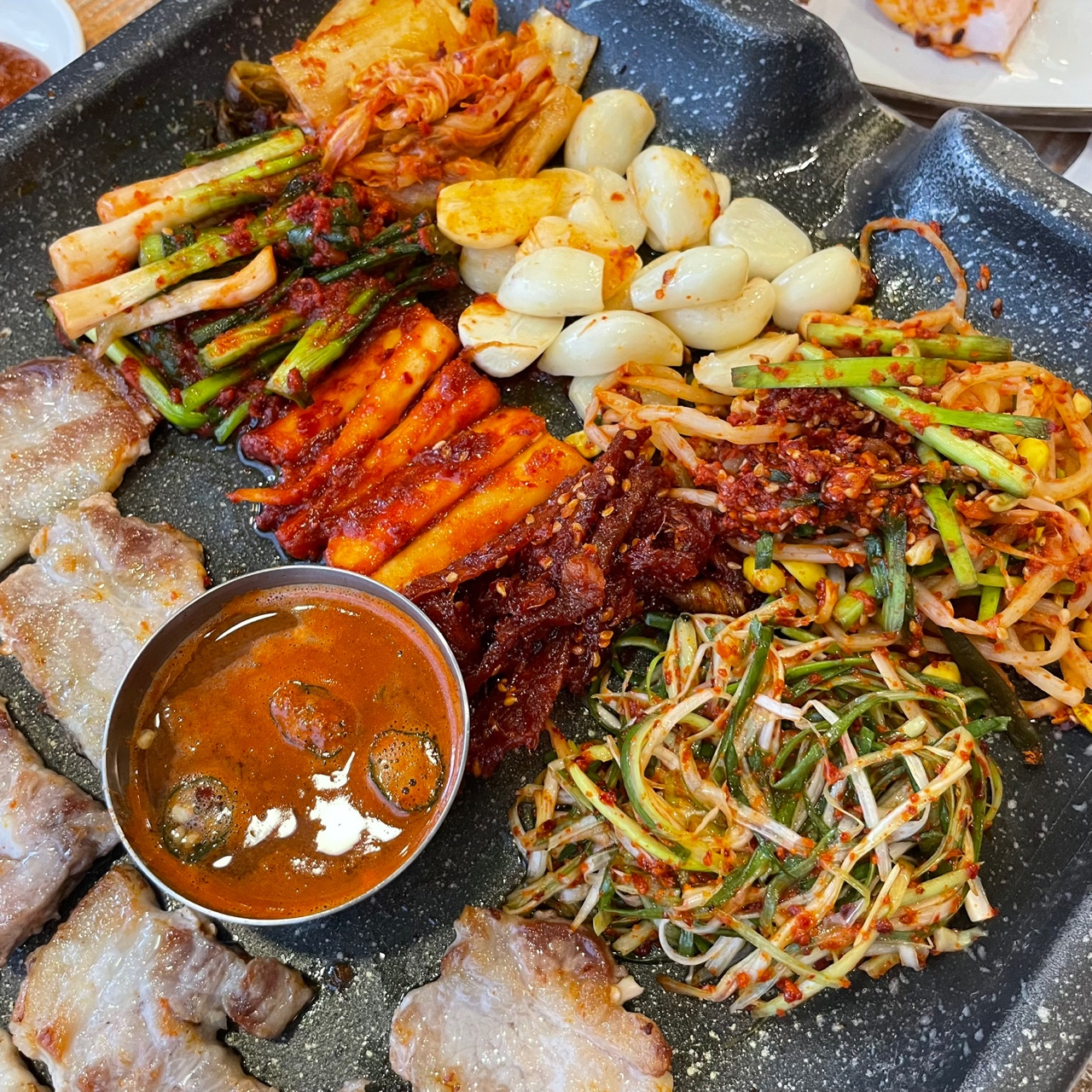 민걸민걸 맛있는 생고기