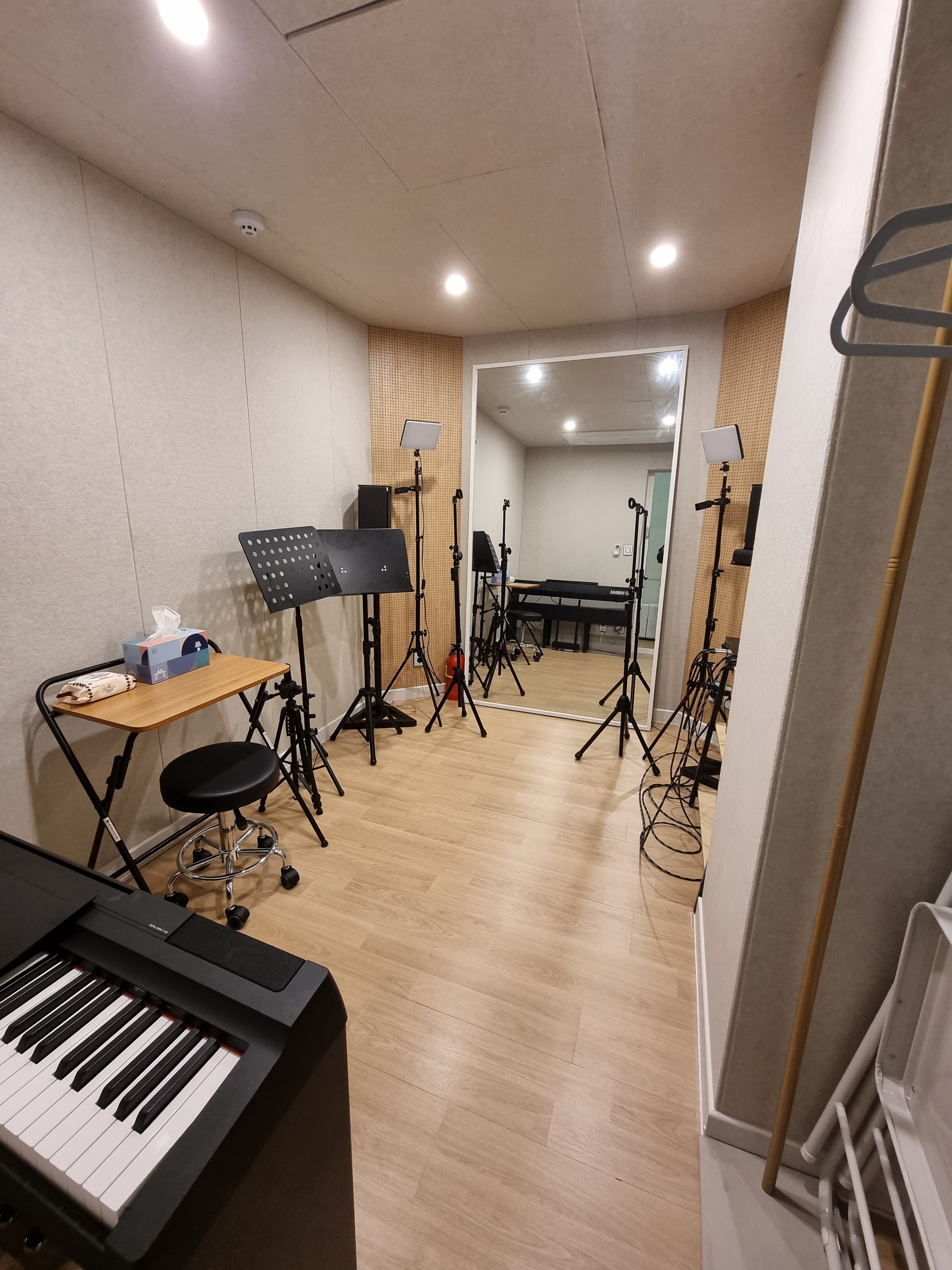 4번째 스튜디오 사진