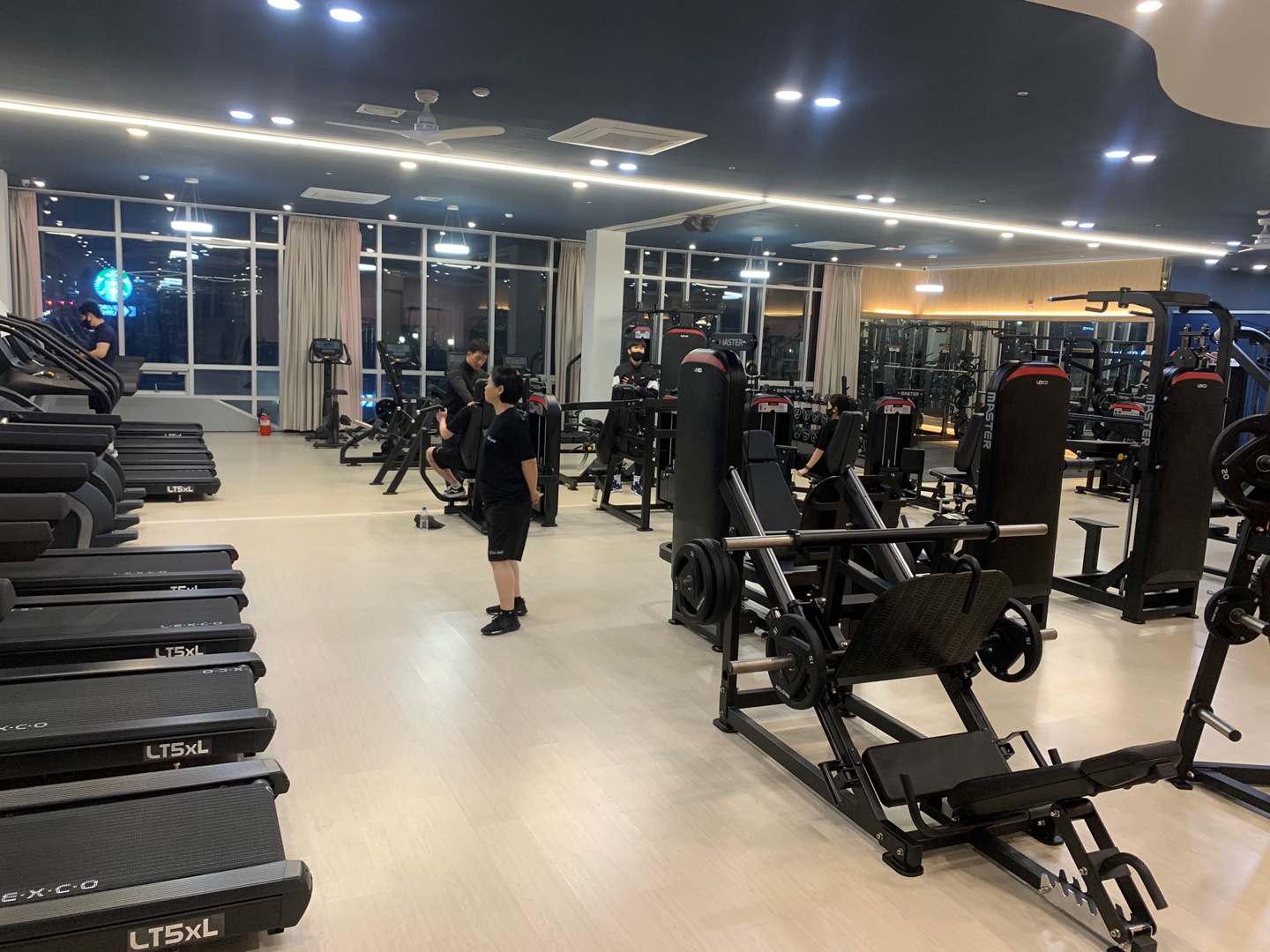 24시 헬스 PT 제로백피트니스 효자점