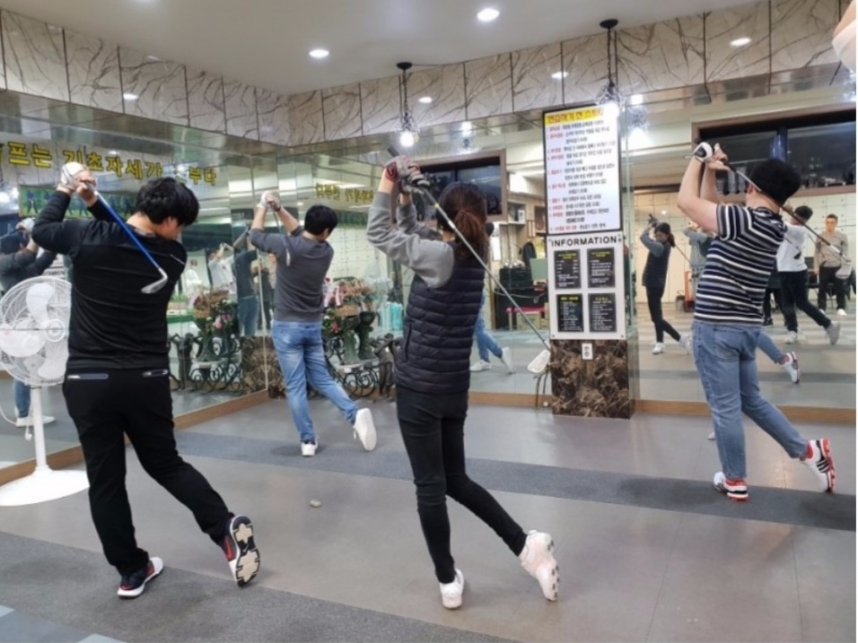 명품골프클럽 대표 이미지
