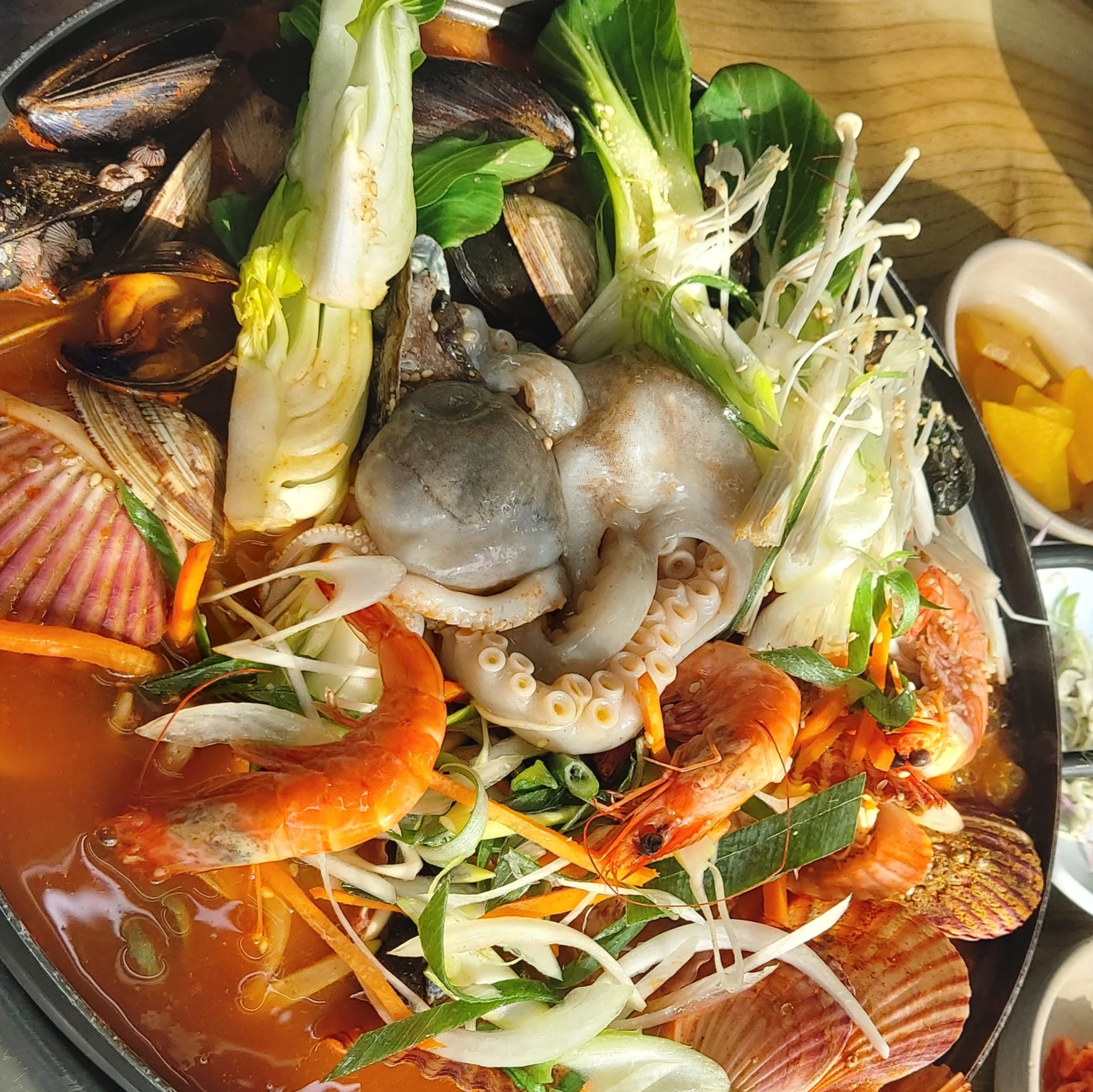 달빛광장 백원이네 산낙지 해물칼국수 하늘도시점