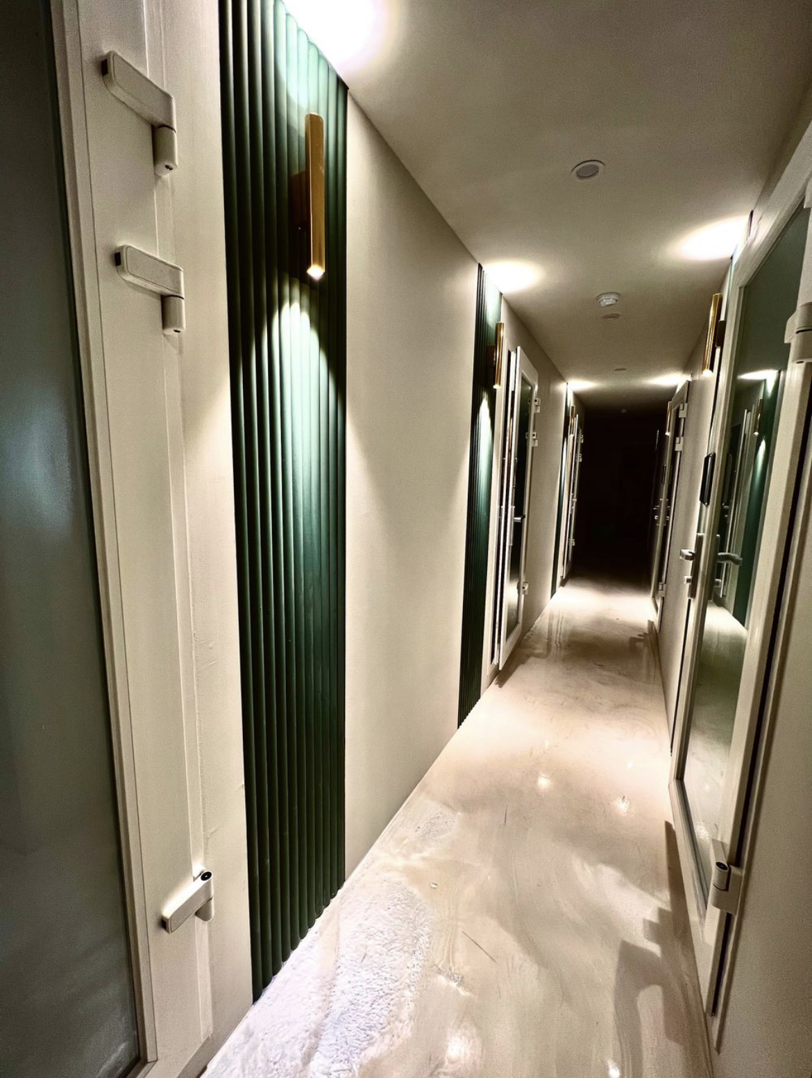 1번째 스튜디오 사진