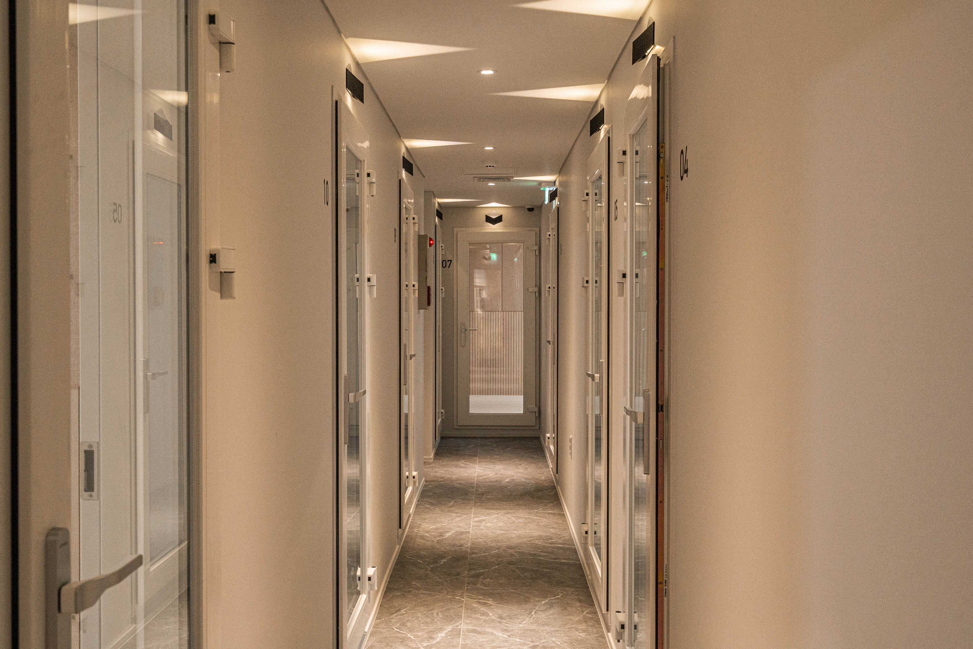 1번째 스튜디오 사진