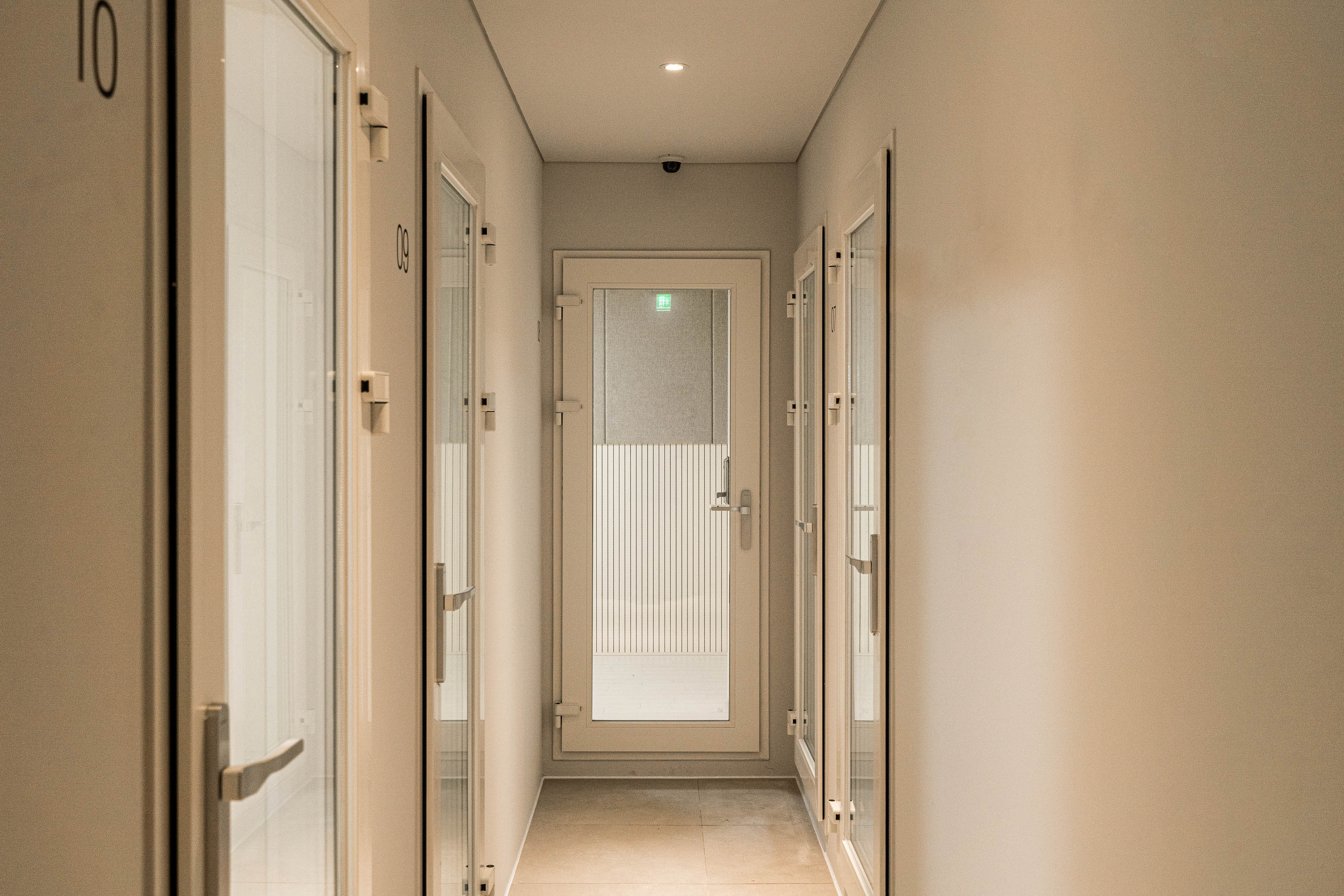 1번째 스튜디오 사진