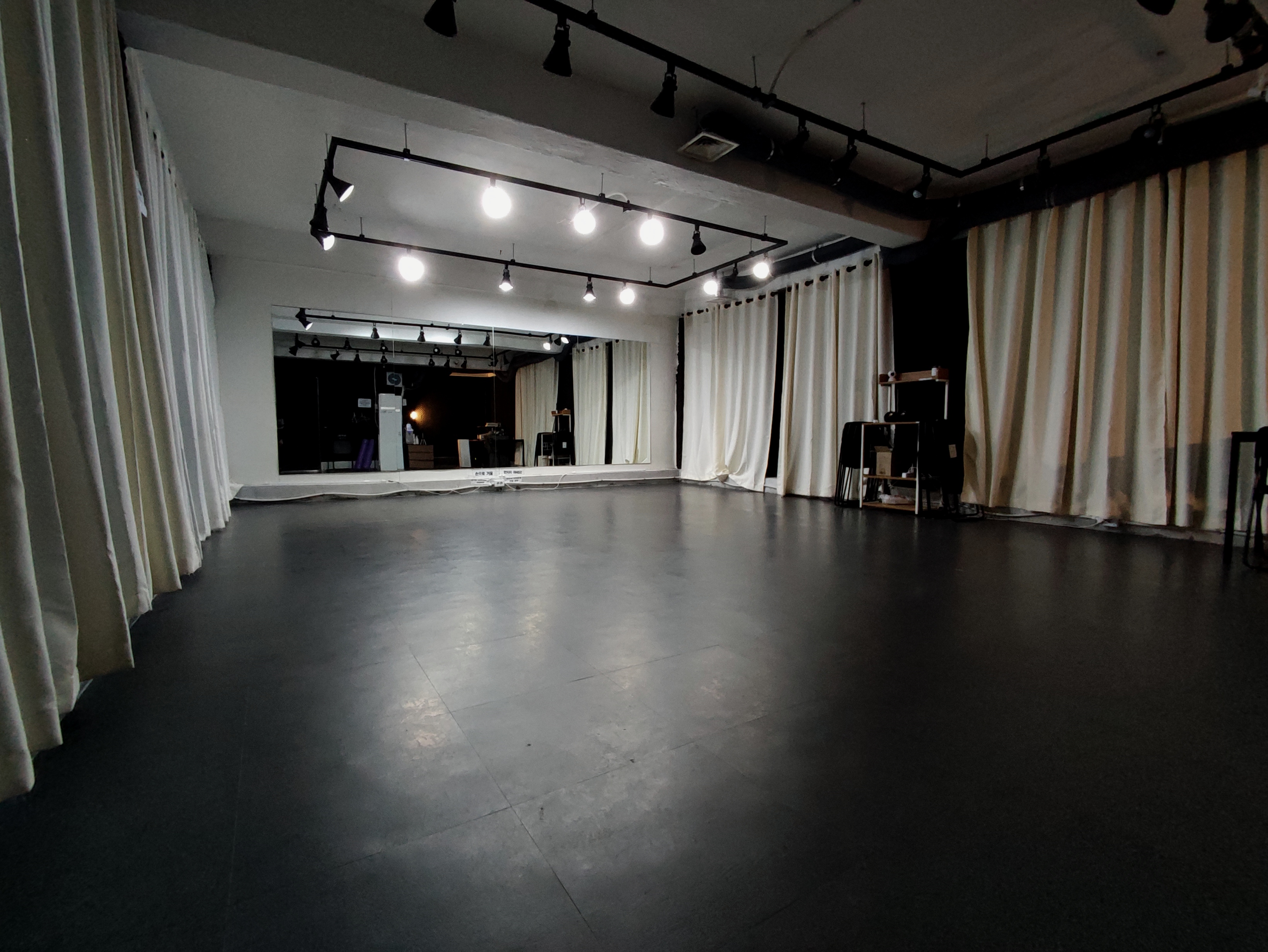 3번째 스튜디오 사진