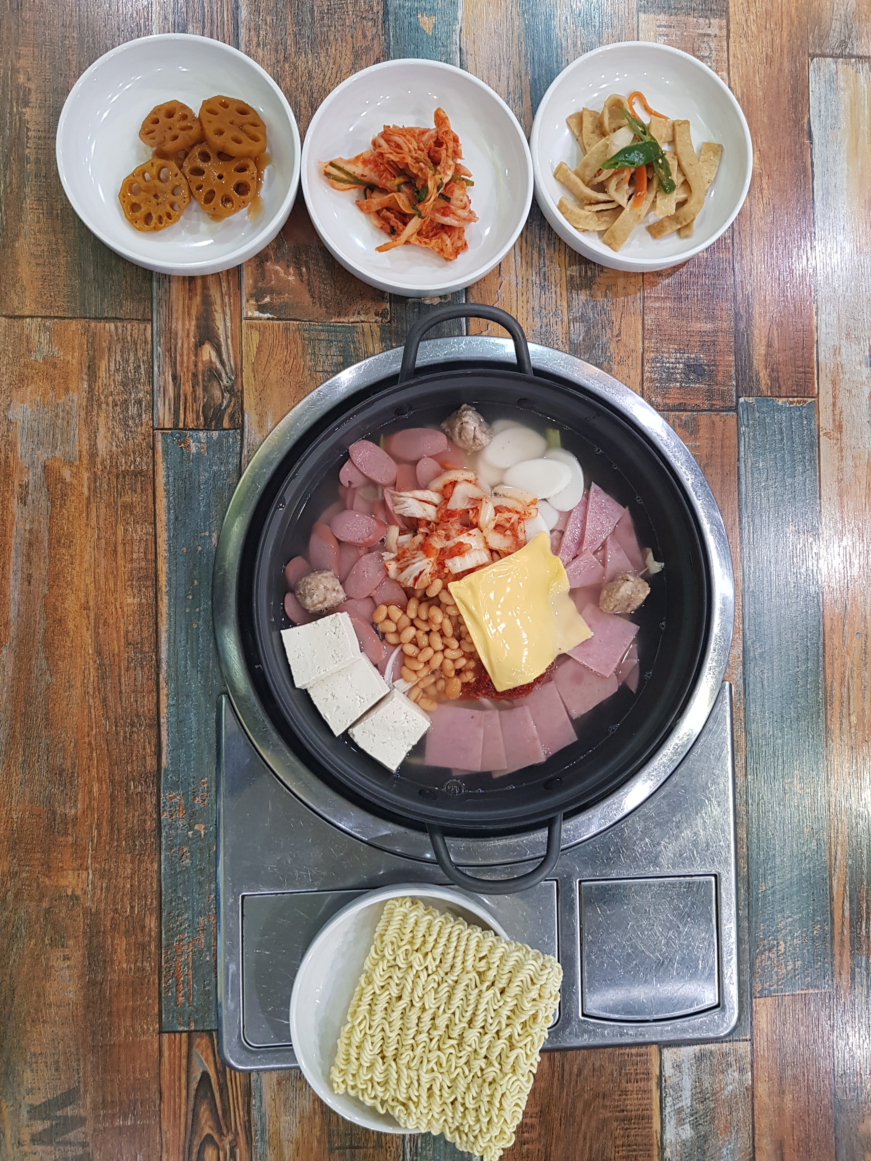 신가네부대찌개전문