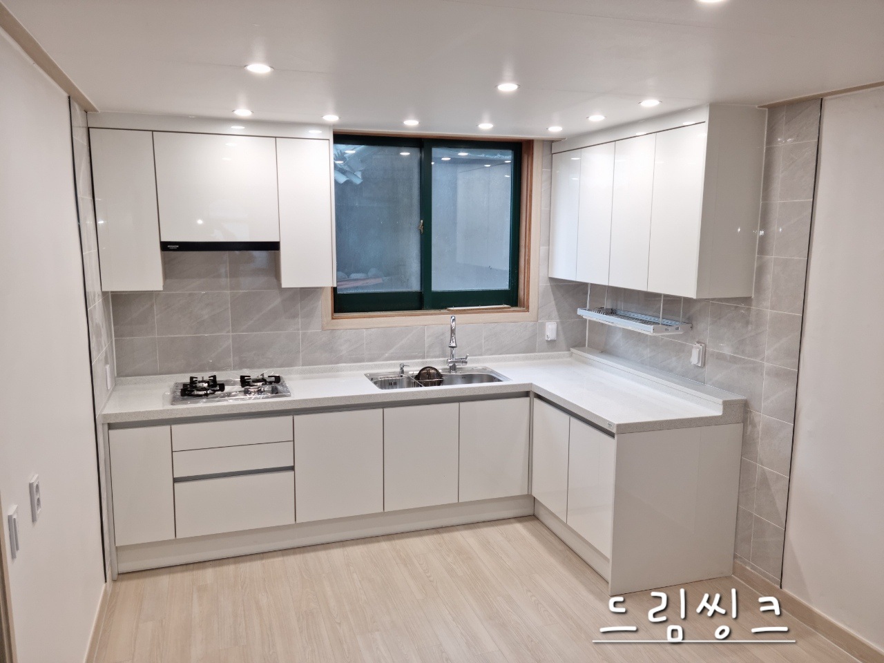 드림 씽크 씽크대 붙박이장