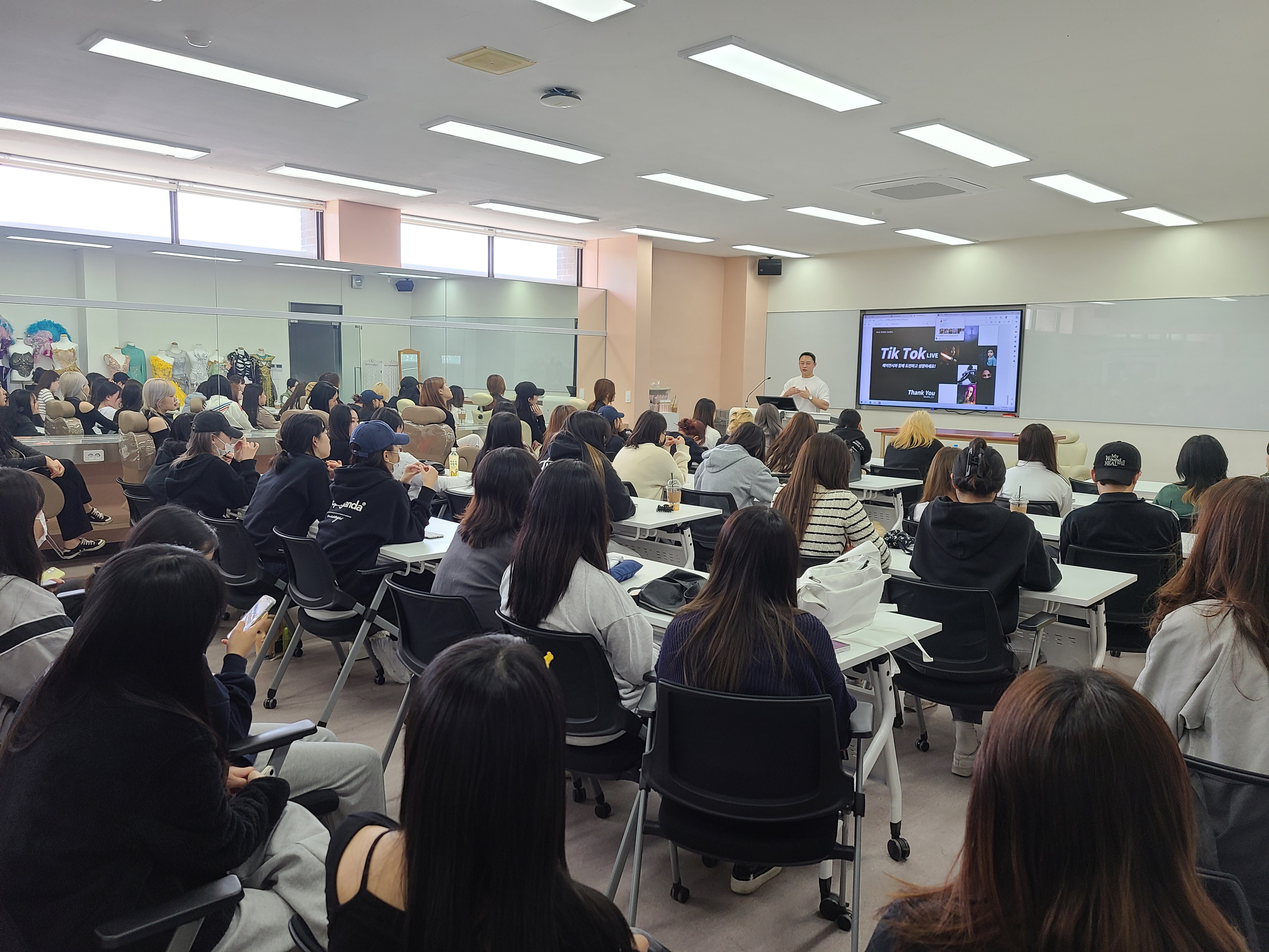 스킨브로우랩 대표 이미지