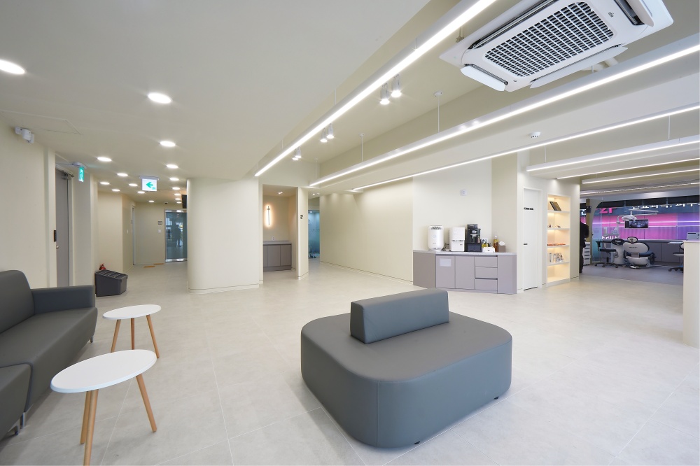 천안더맑은치과의원 대표 이미지