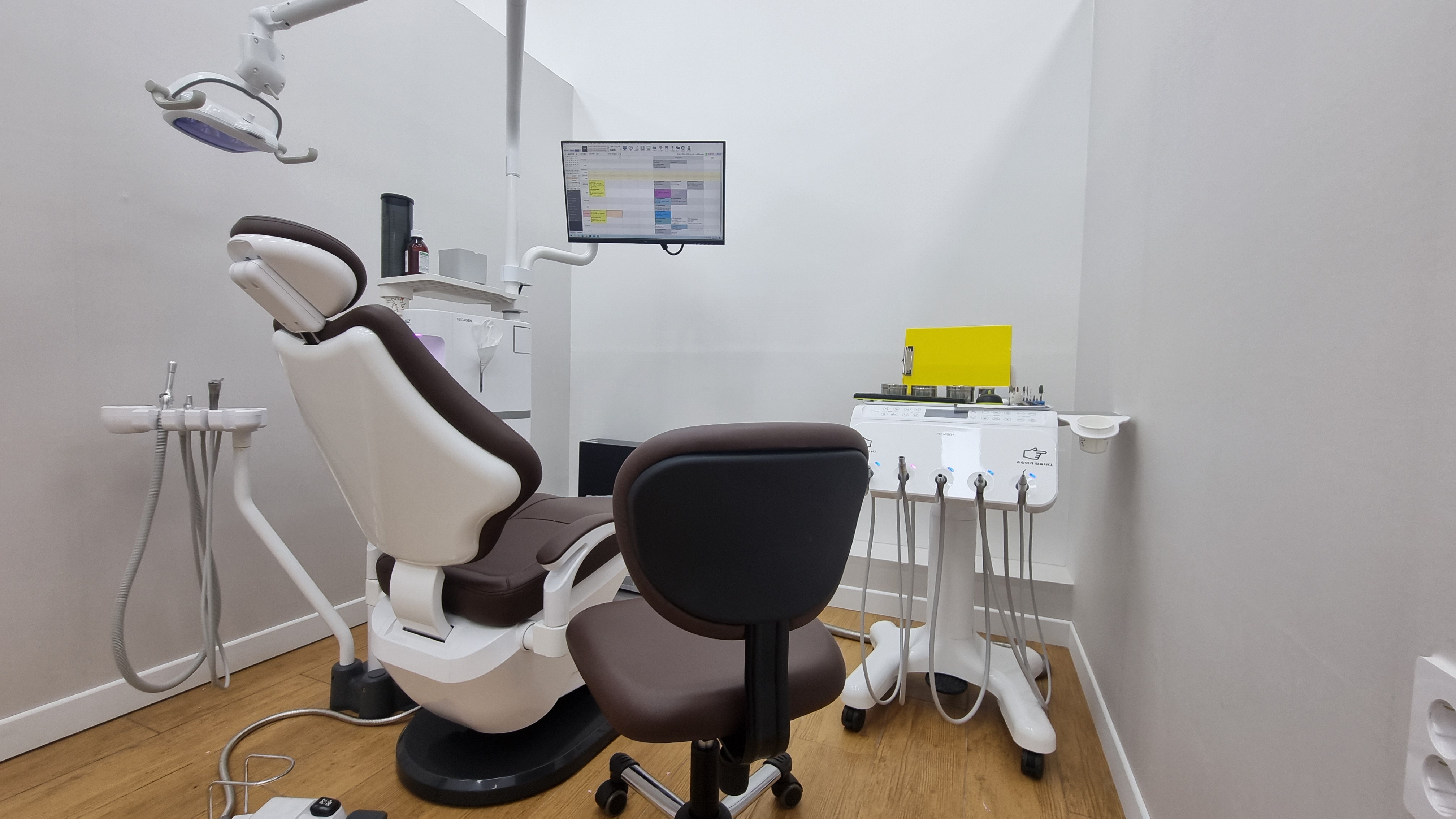 심플라인치과의원 신관 대표 이미지