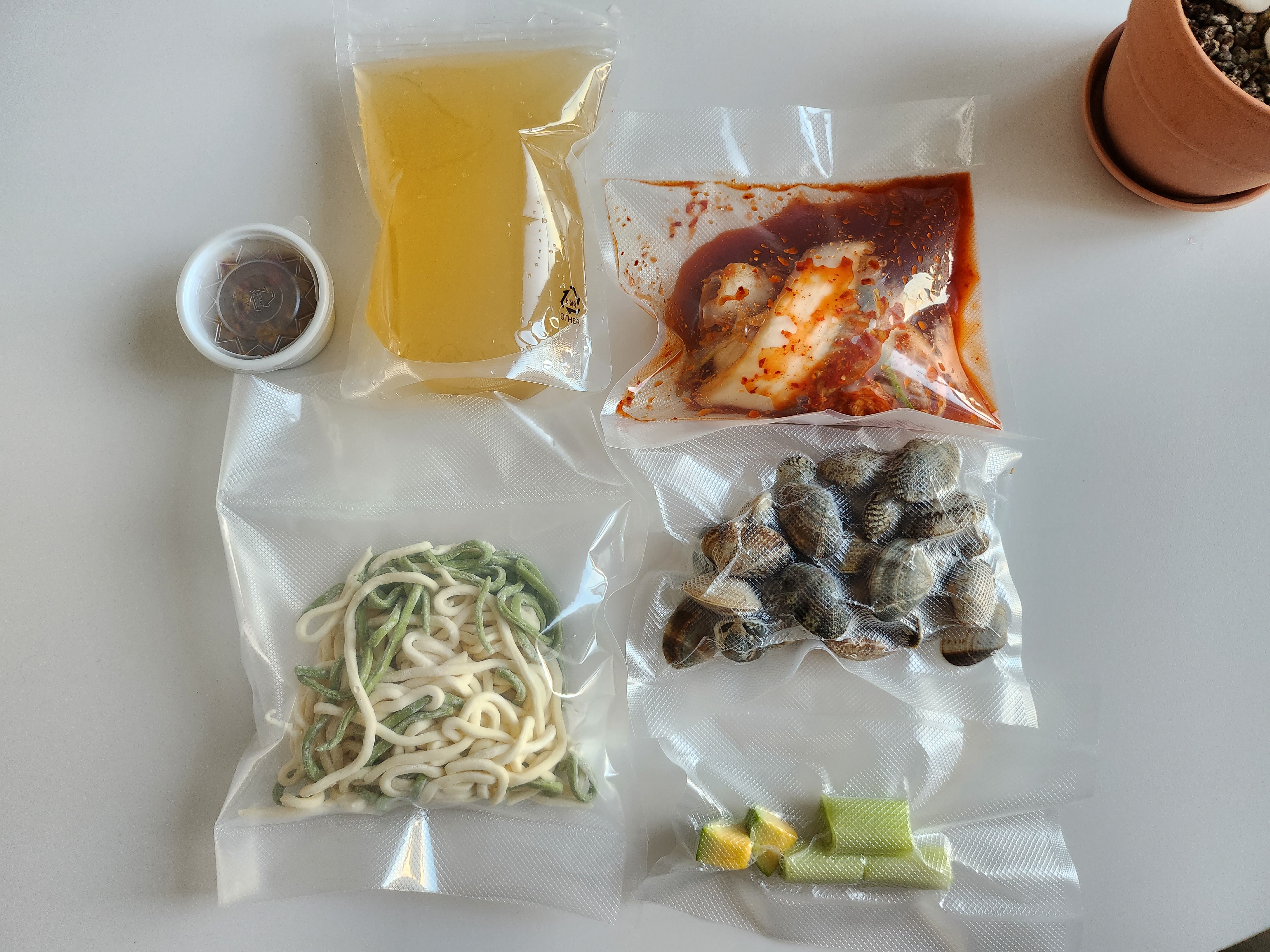 참밀그린바지락칼국수