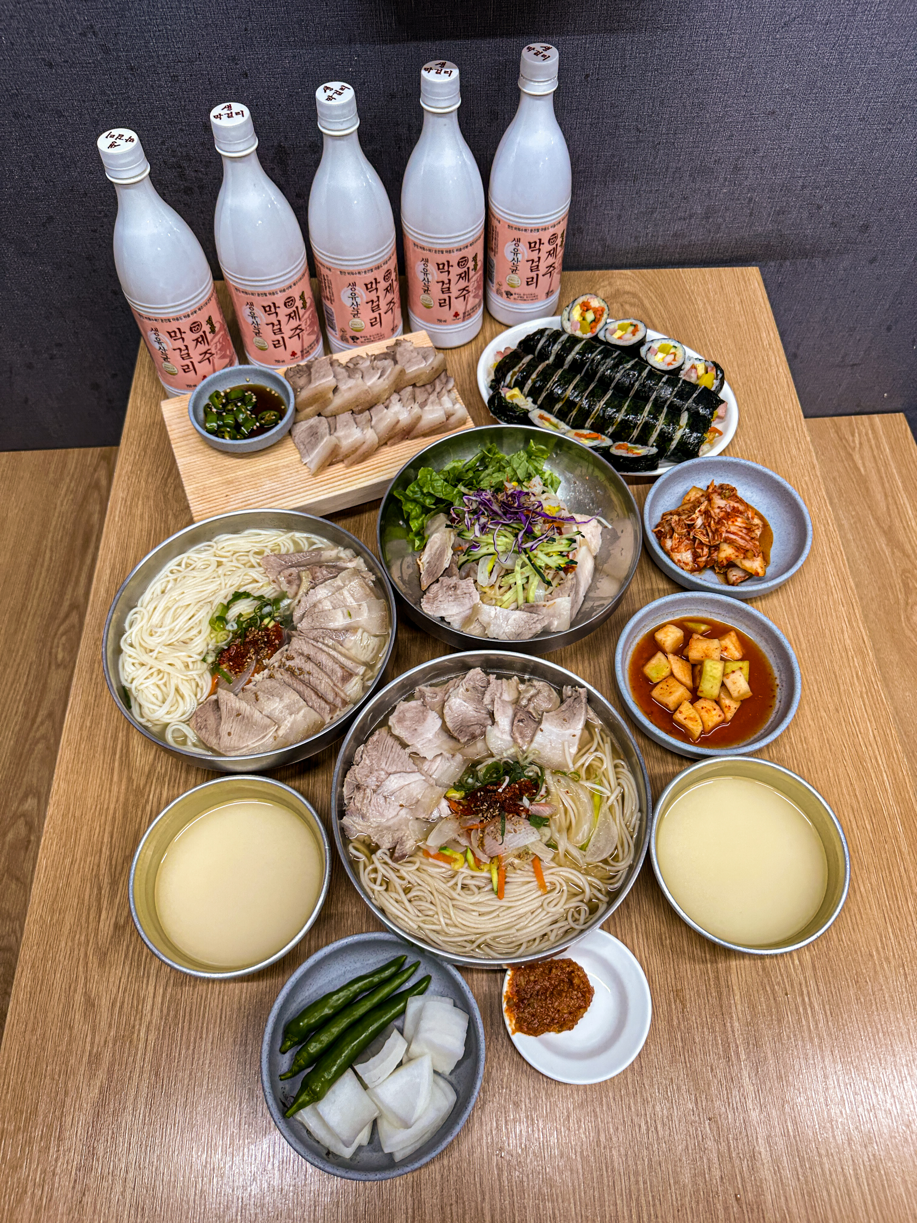 동진식당 고기국수 동문시장점