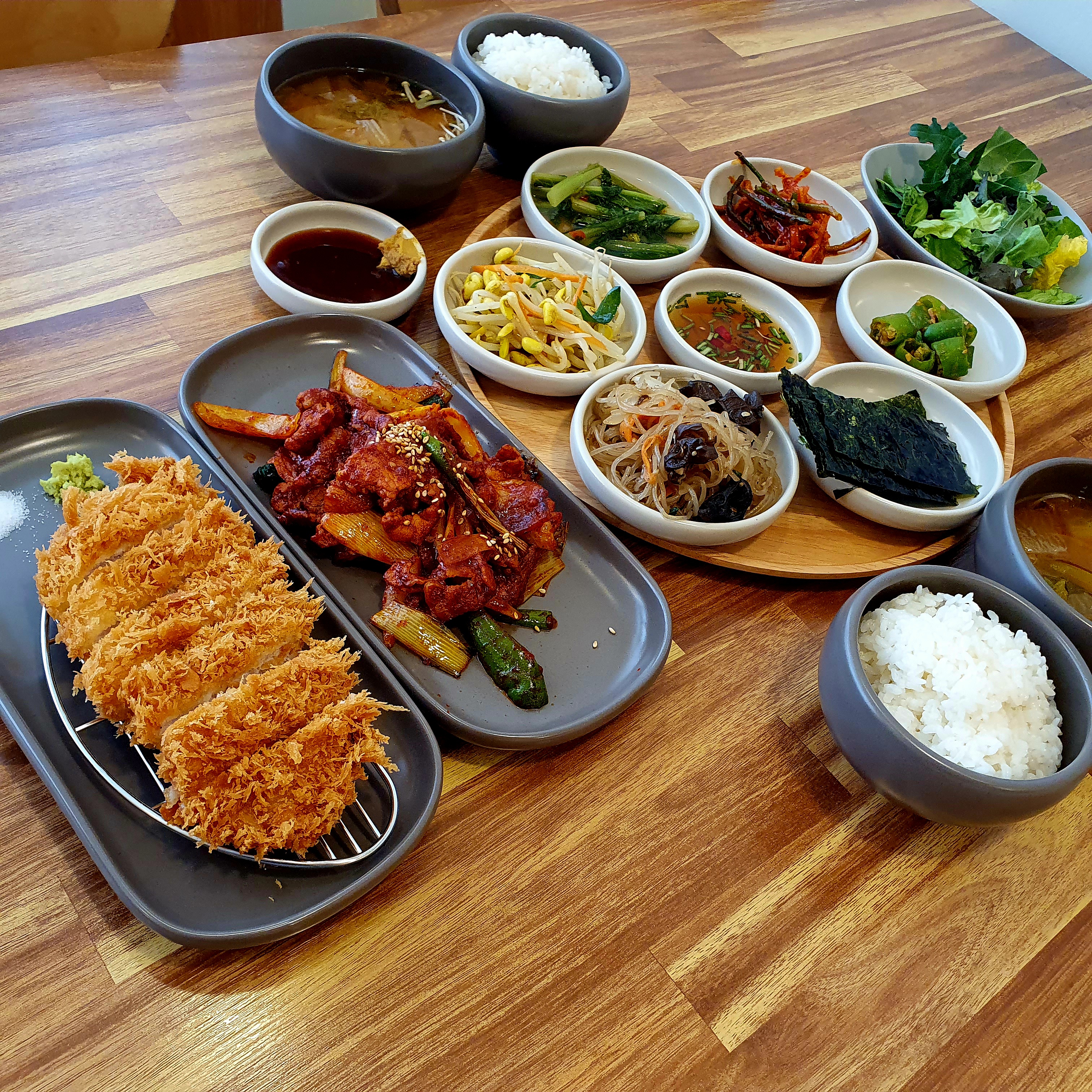 달그락식탁