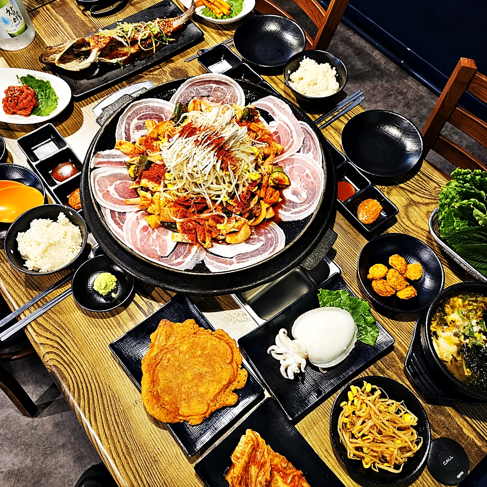 윤아네 숯불장어 & 생갈비 청주율량점