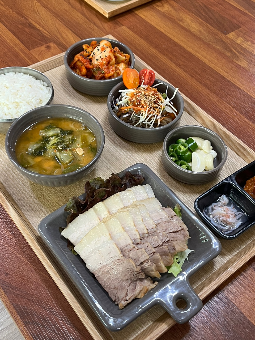 온정족발보쌈 화산점