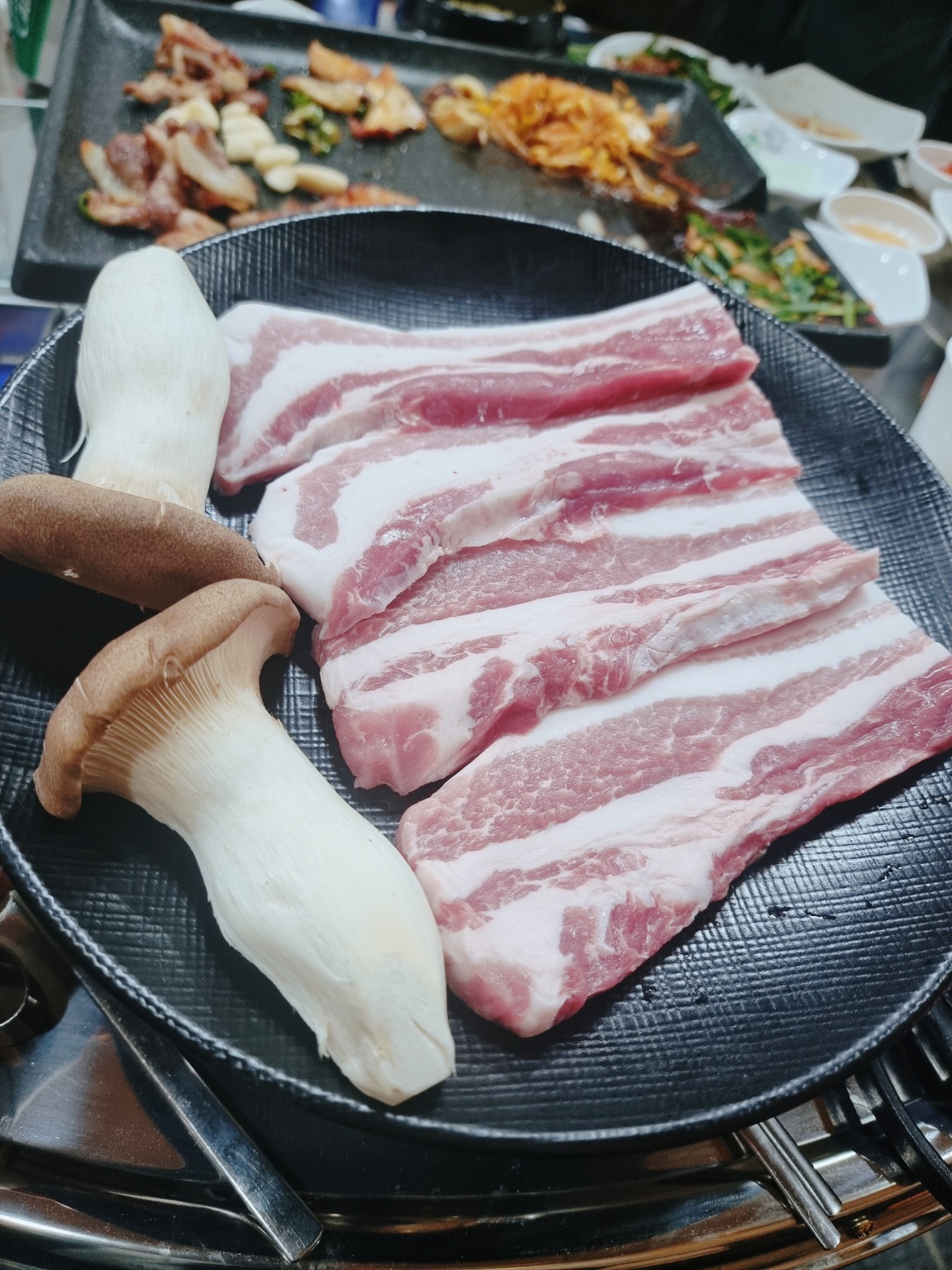 쓰리고뒷고기