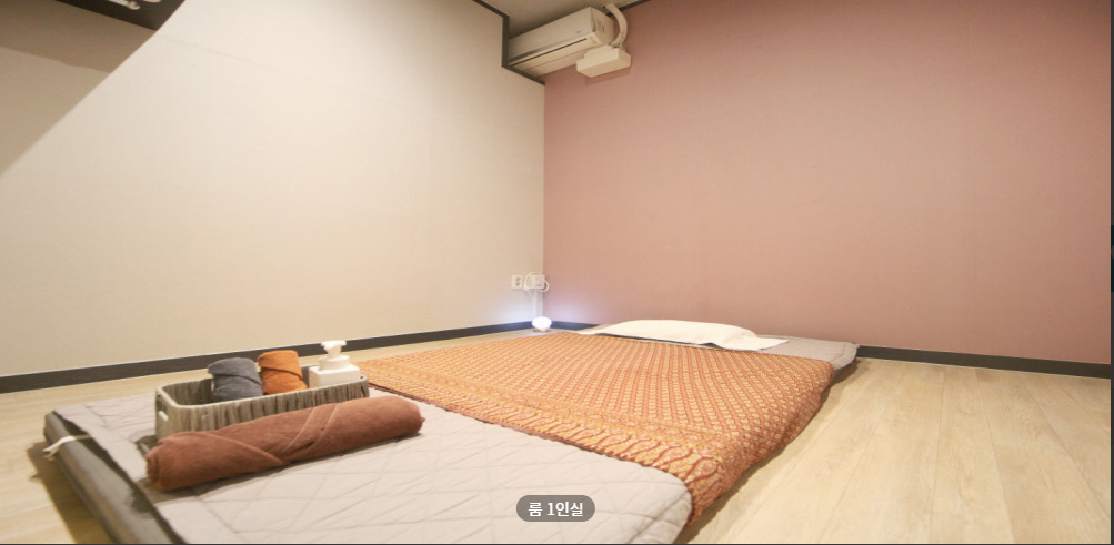 휴 photo 8