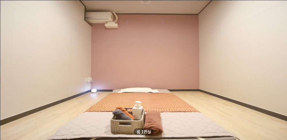 휴 photo 7