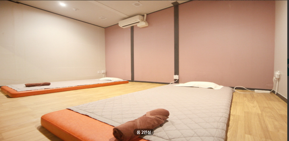 휴 photo 10