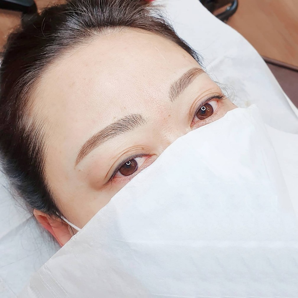 리셀앤 에스테틱 리얼눈썹