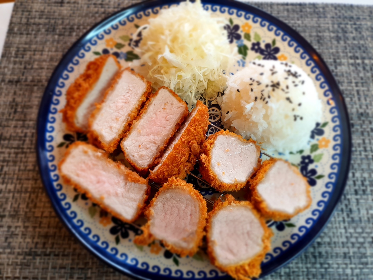 카츠현 연일효자점