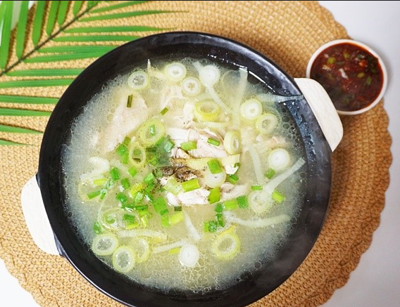 장수현 산양삼을 품은 닭