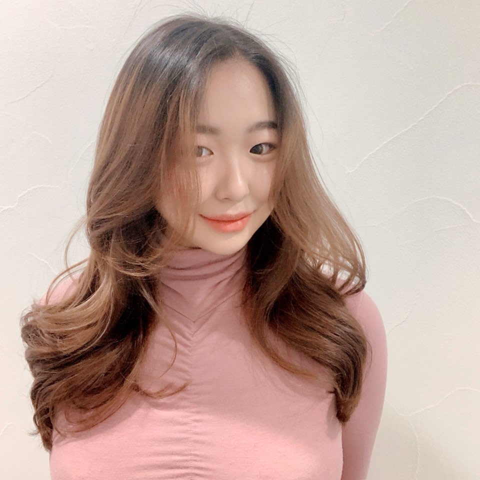 살롱드화이트