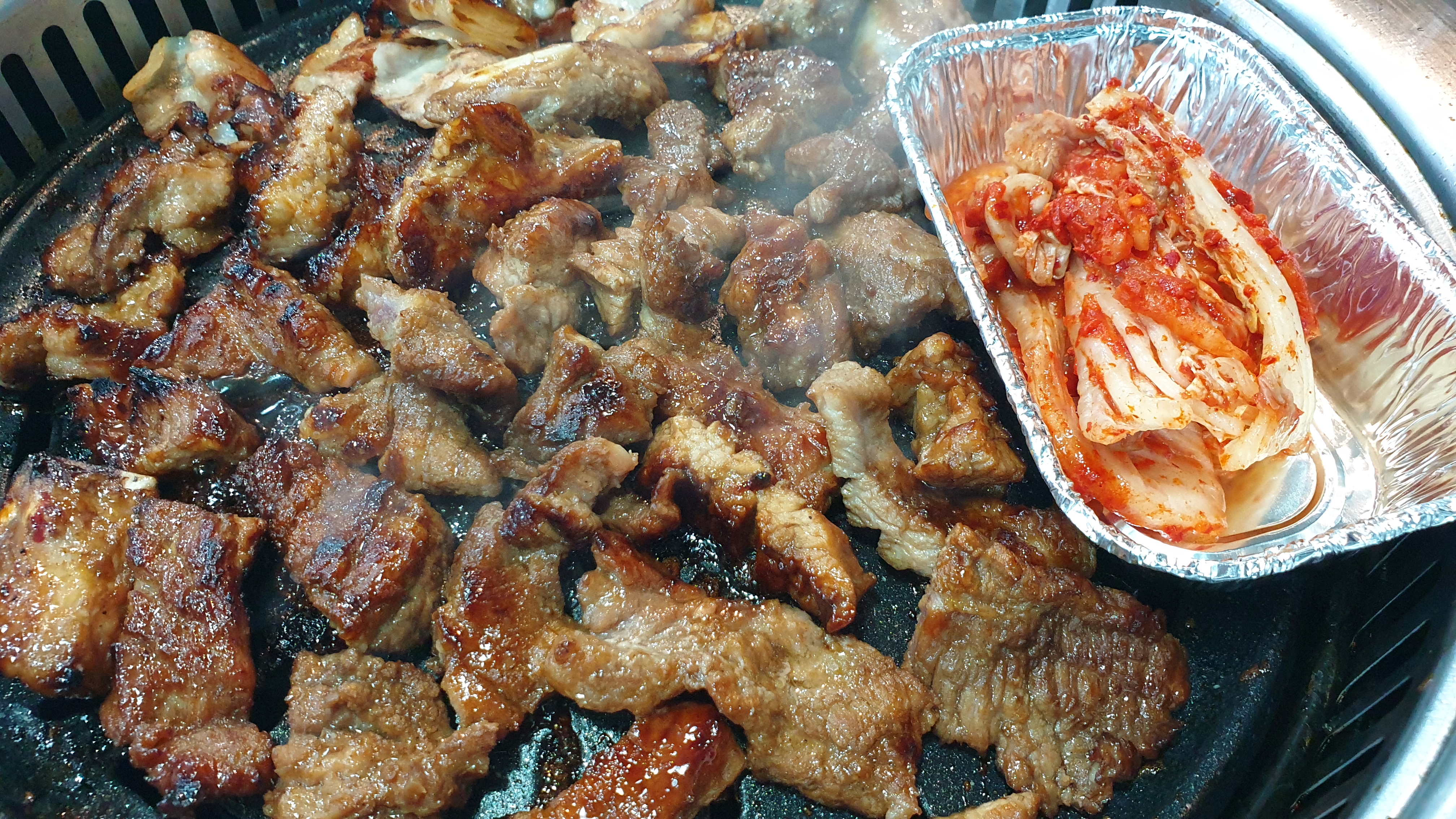 복돼지숯불식육식당