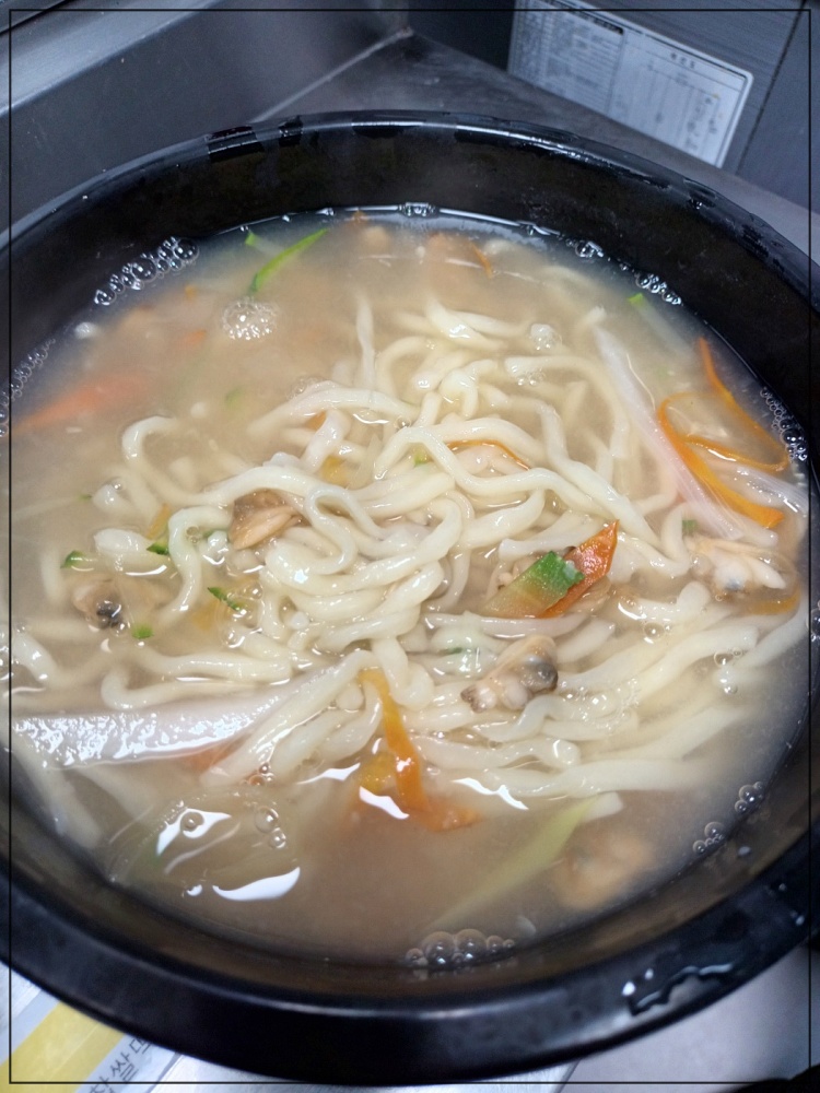 어다한 수제비&카페