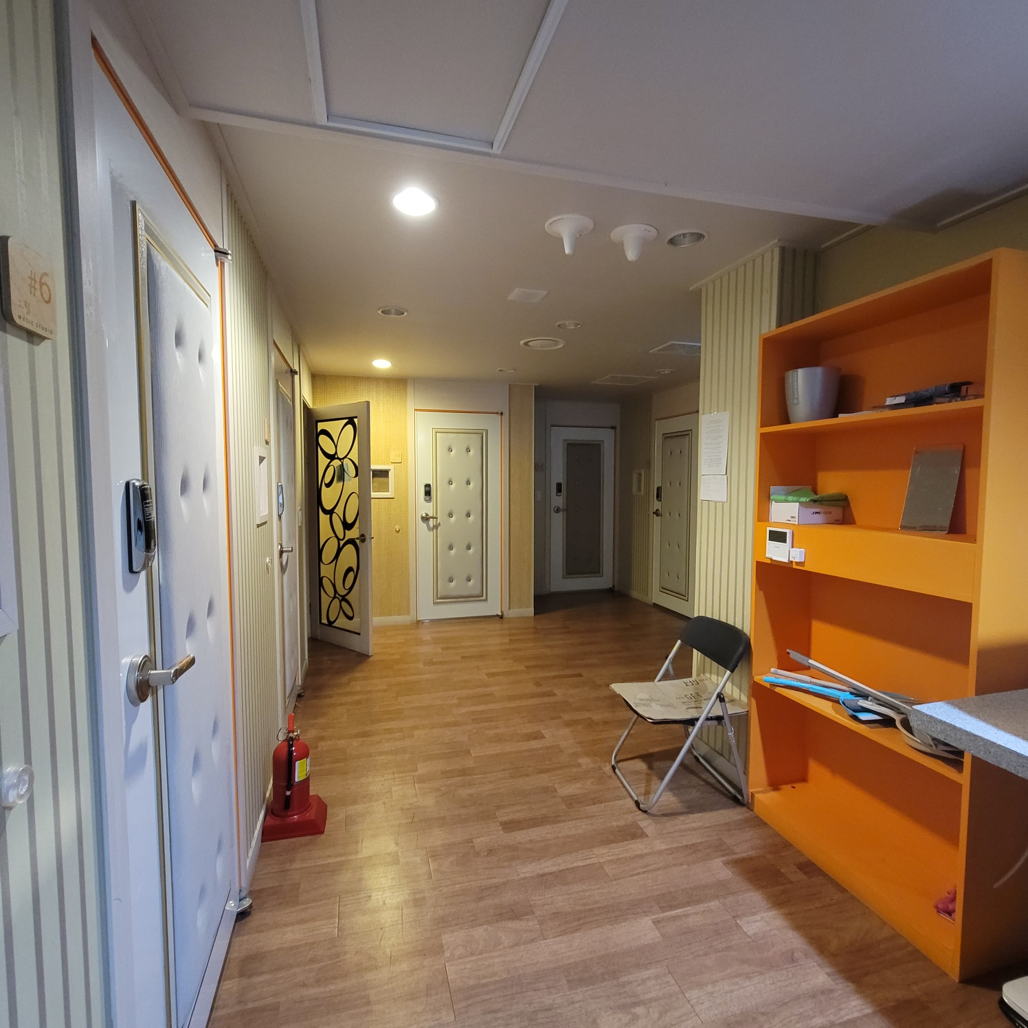 1번째 스튜디오 사진