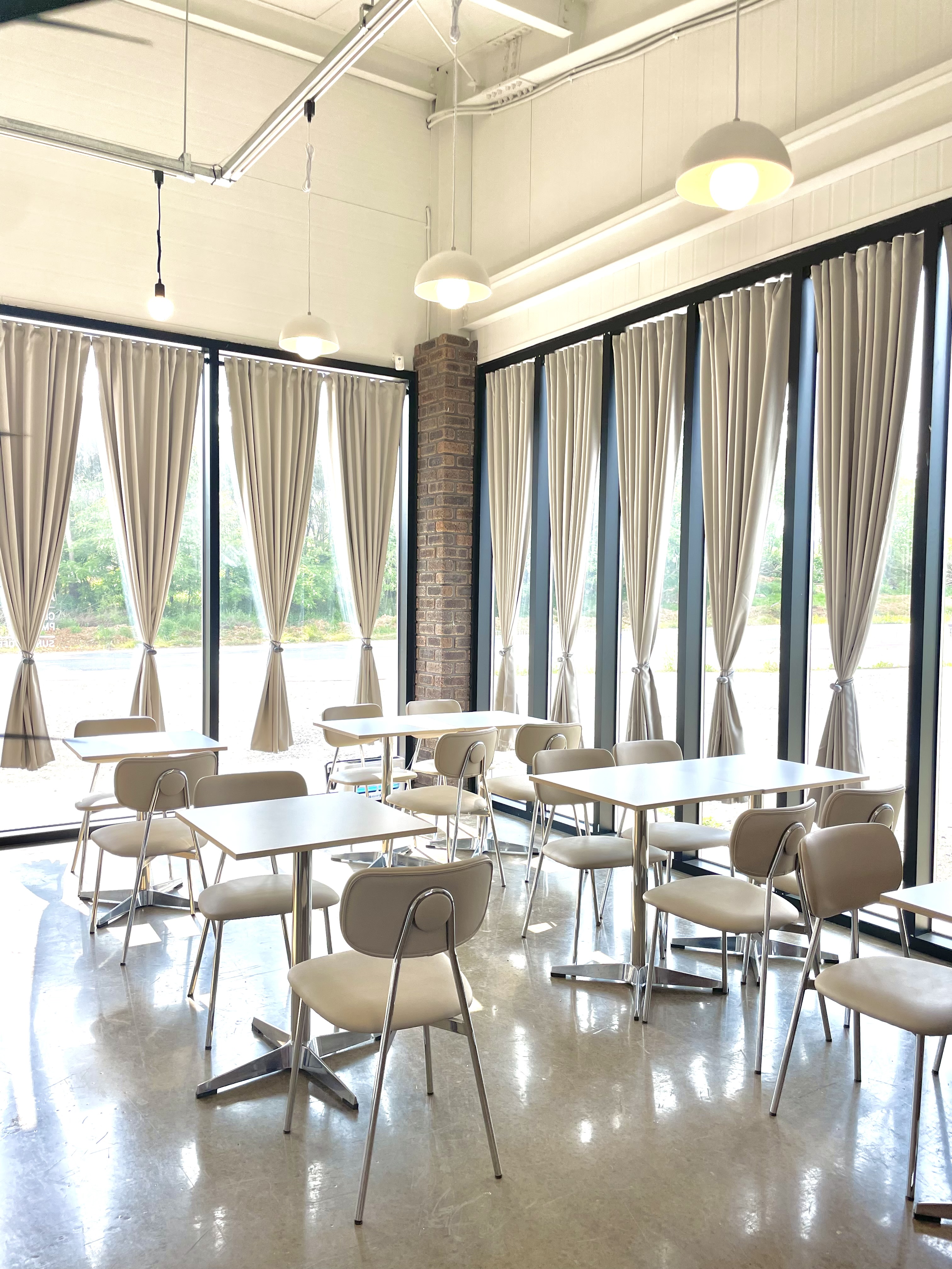 위너 카페 내부 이미지