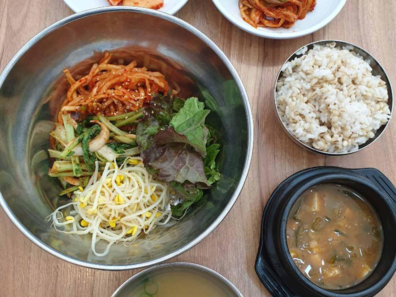 네이버 플레이스 보리고개 수육&두부두루치기 : 네이버