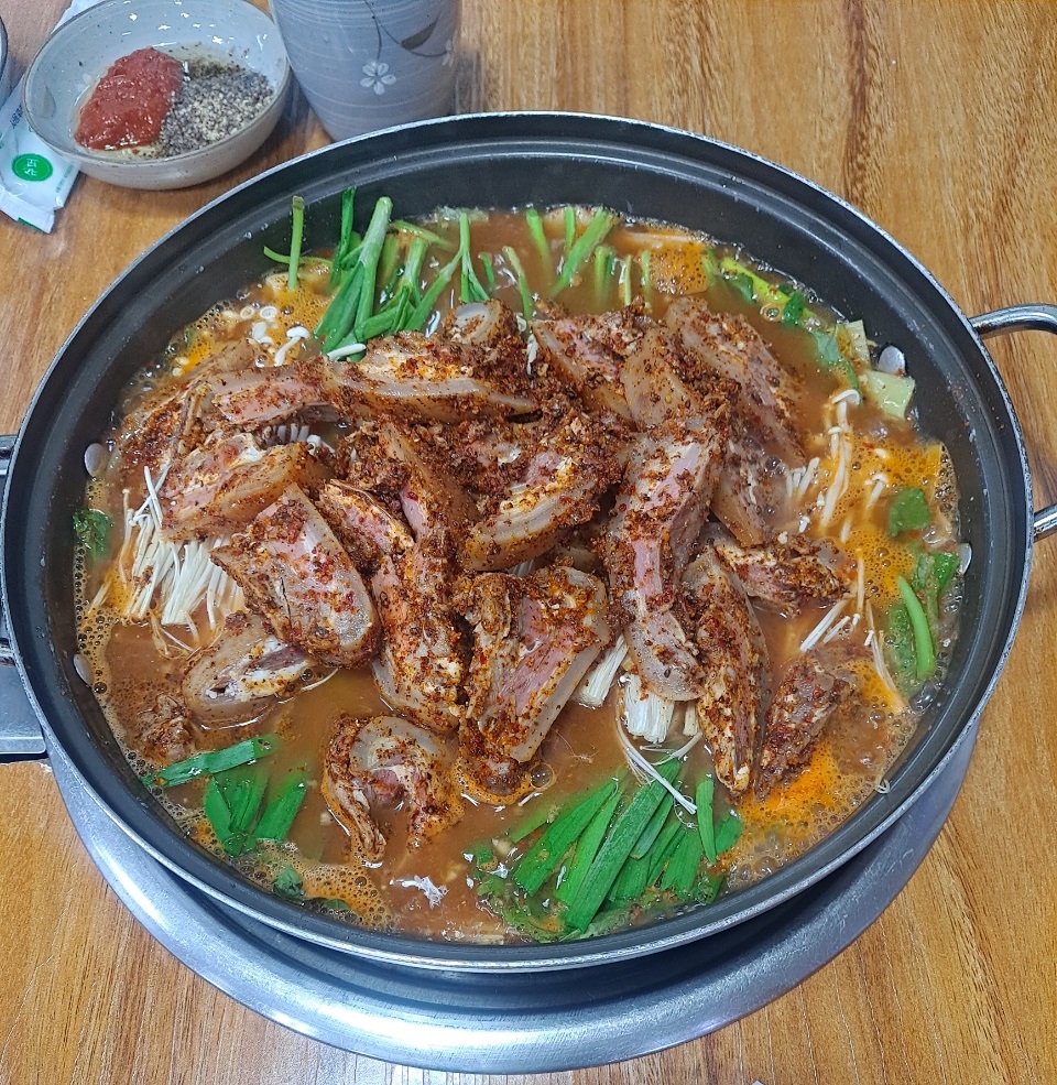 옛날흑염소삼계탕