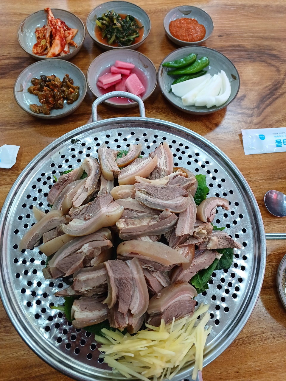 옛날흑염소삼계탕
