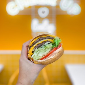 크라이치즈버거 강남점