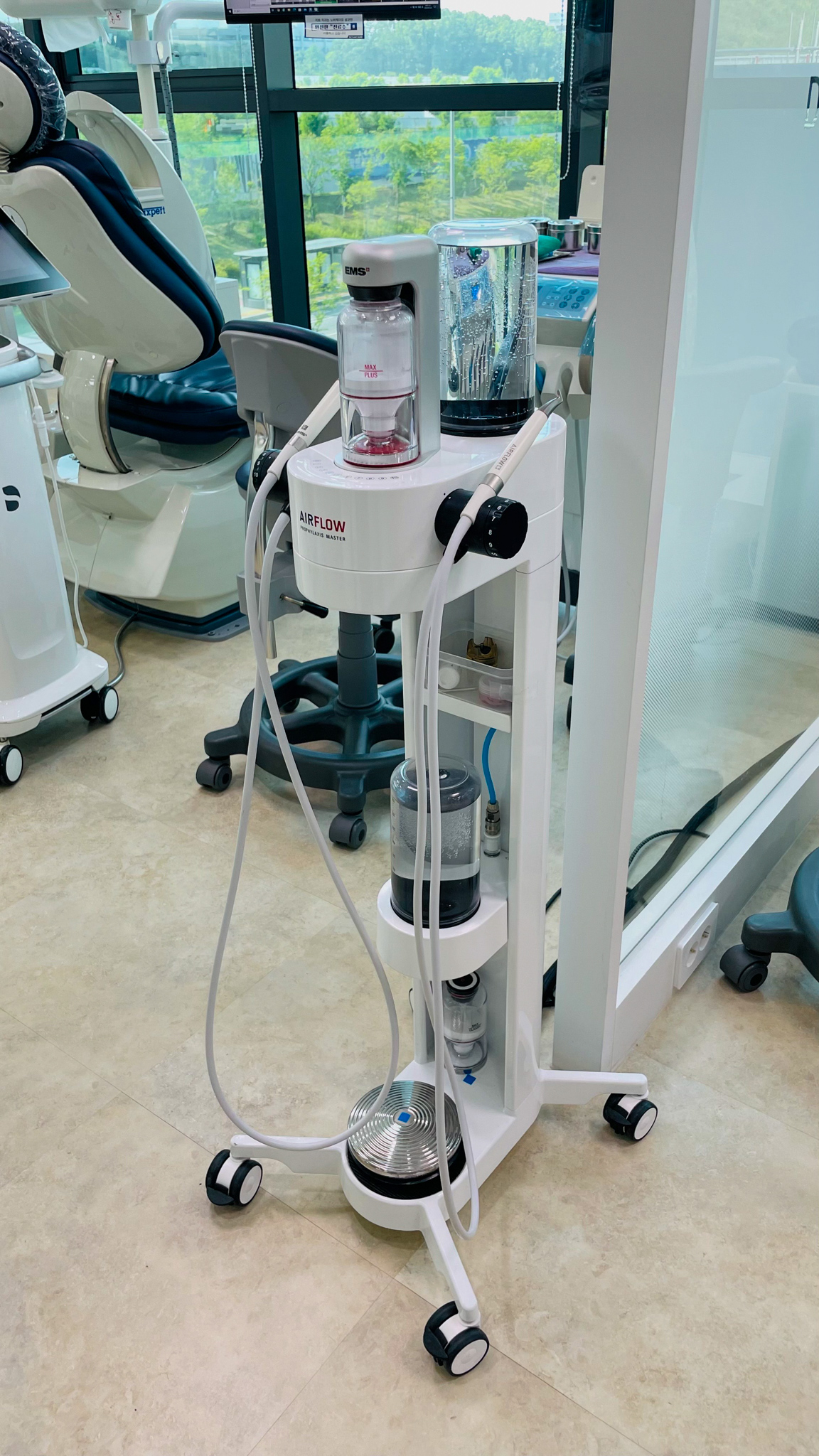 미래로치과의원 대표 이미지