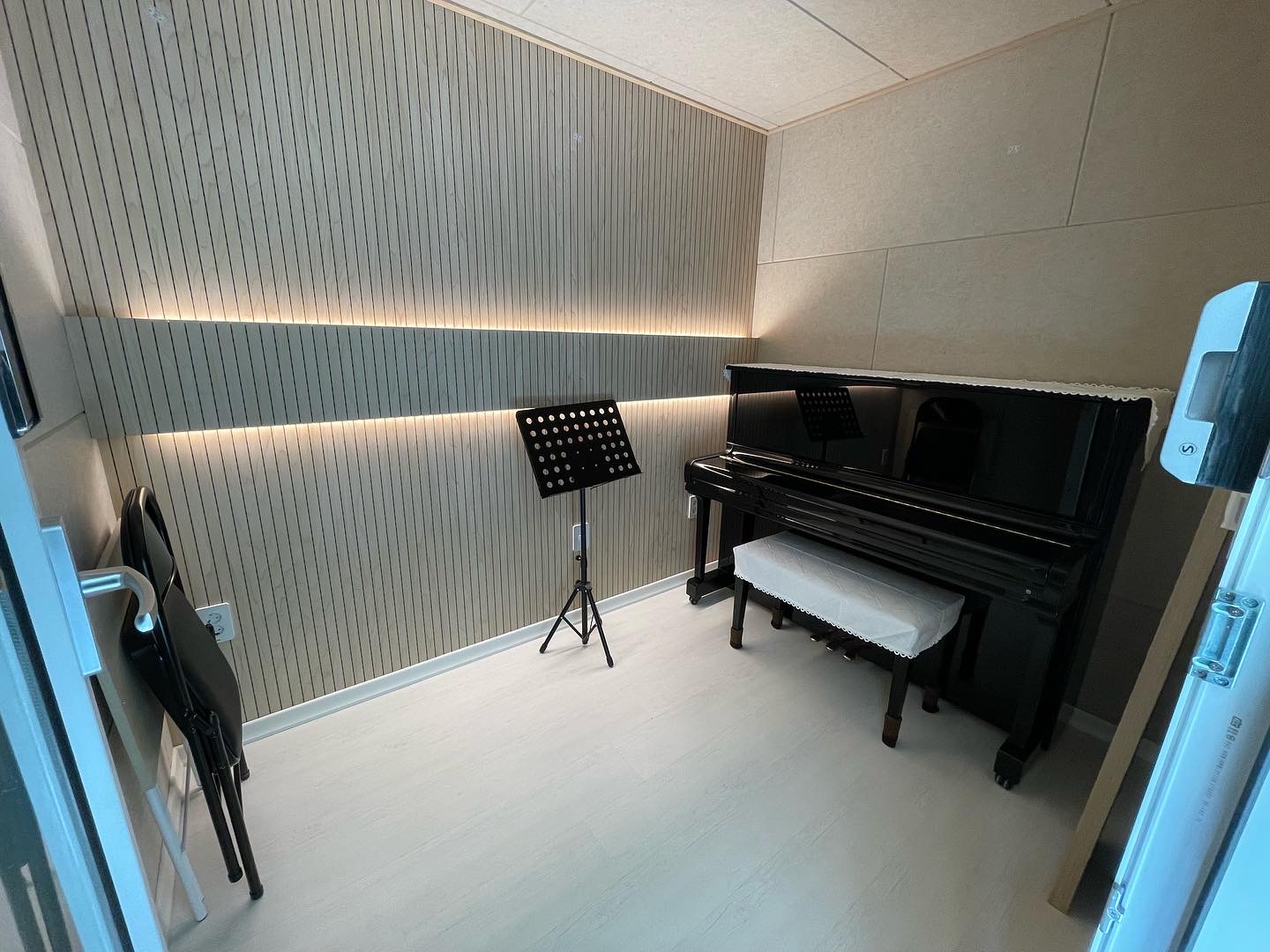 1번째 스튜디오 사진