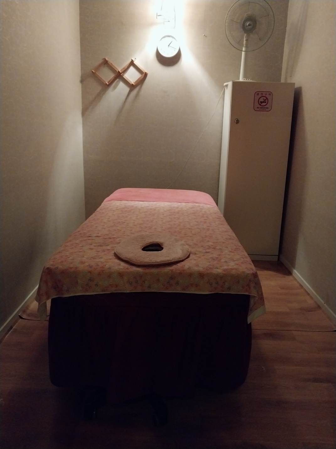 휴 photo 5