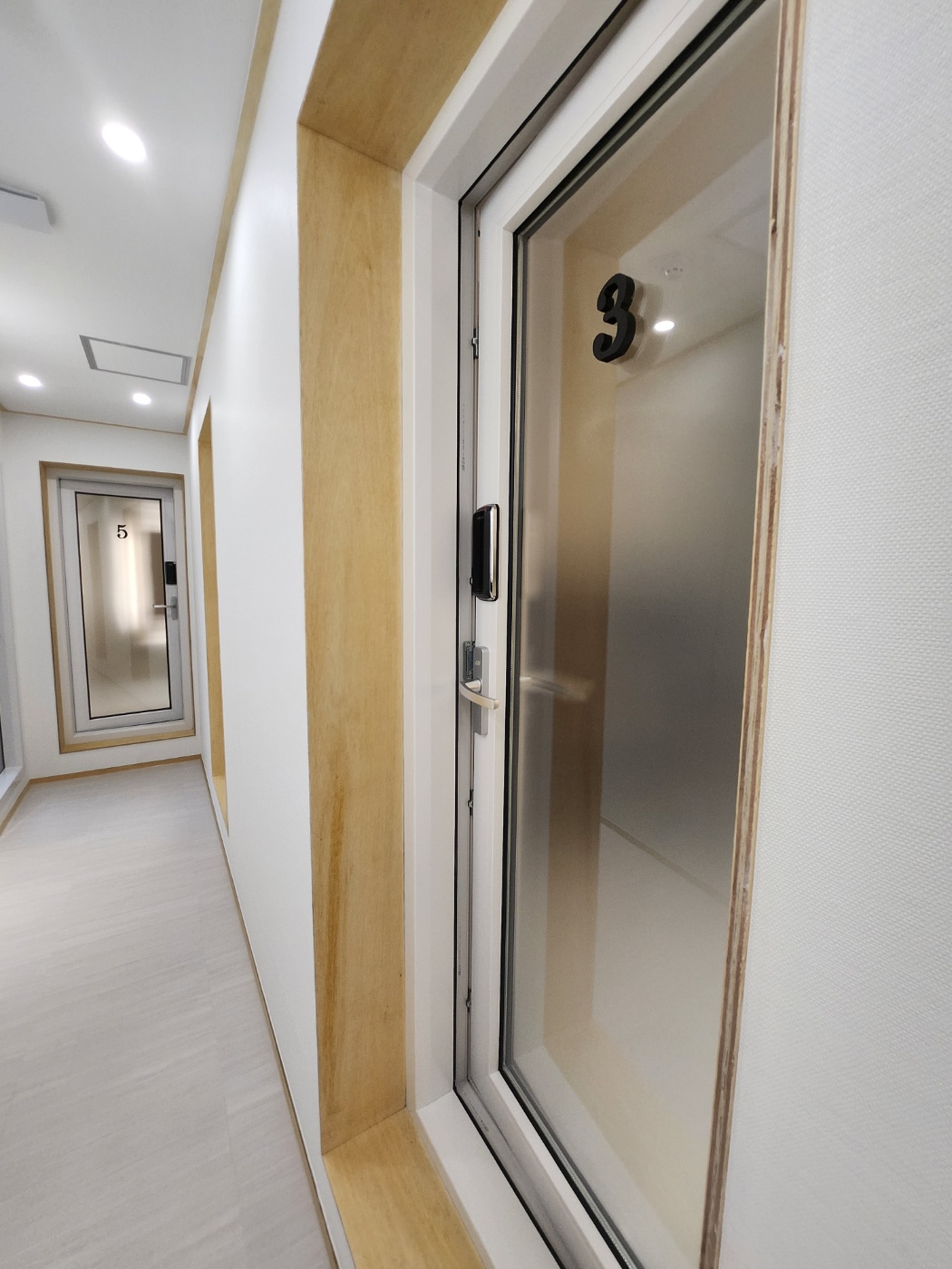 1번째 스튜디오 사진