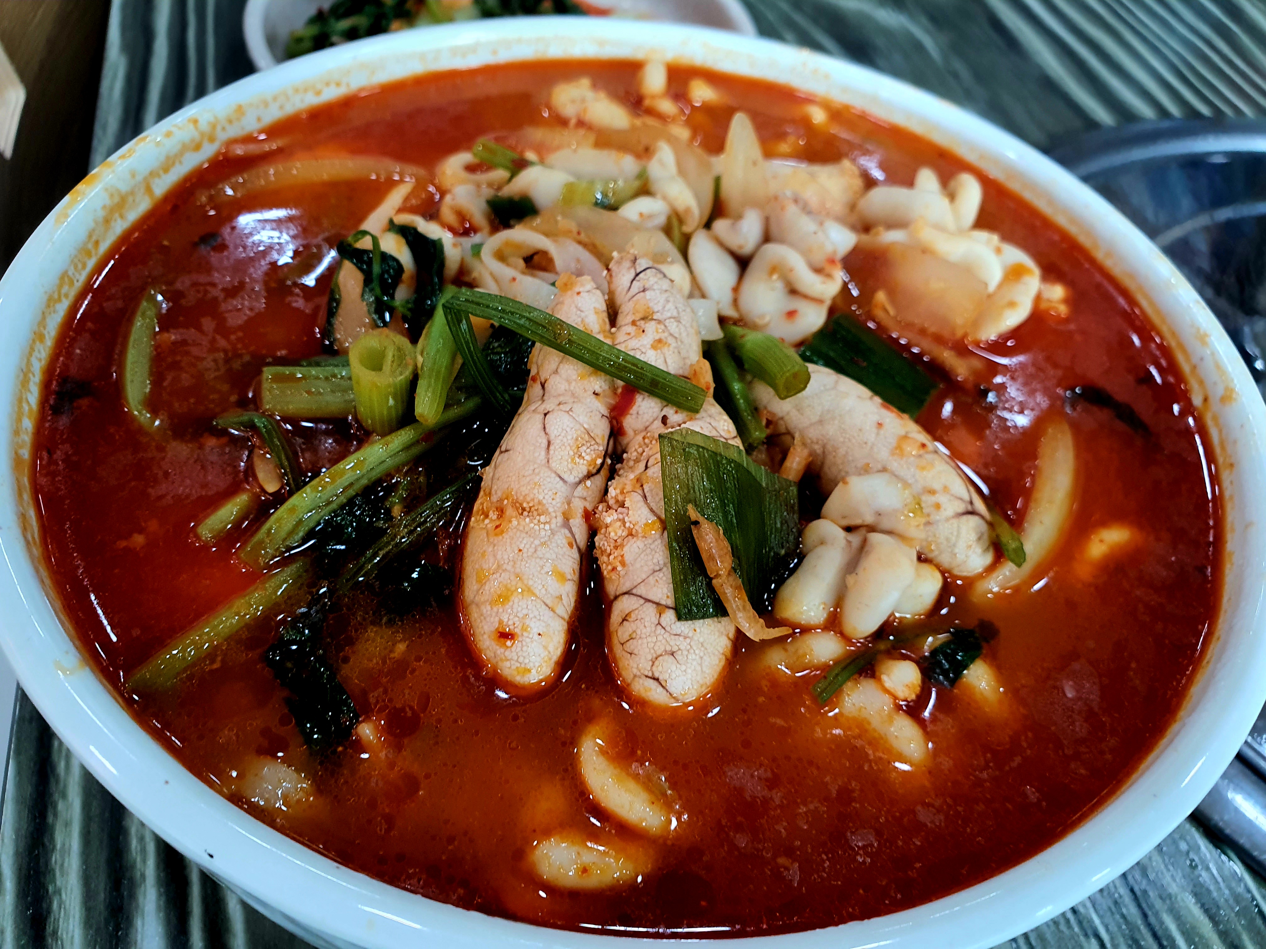 쭈낙해물칼국수 청주본점