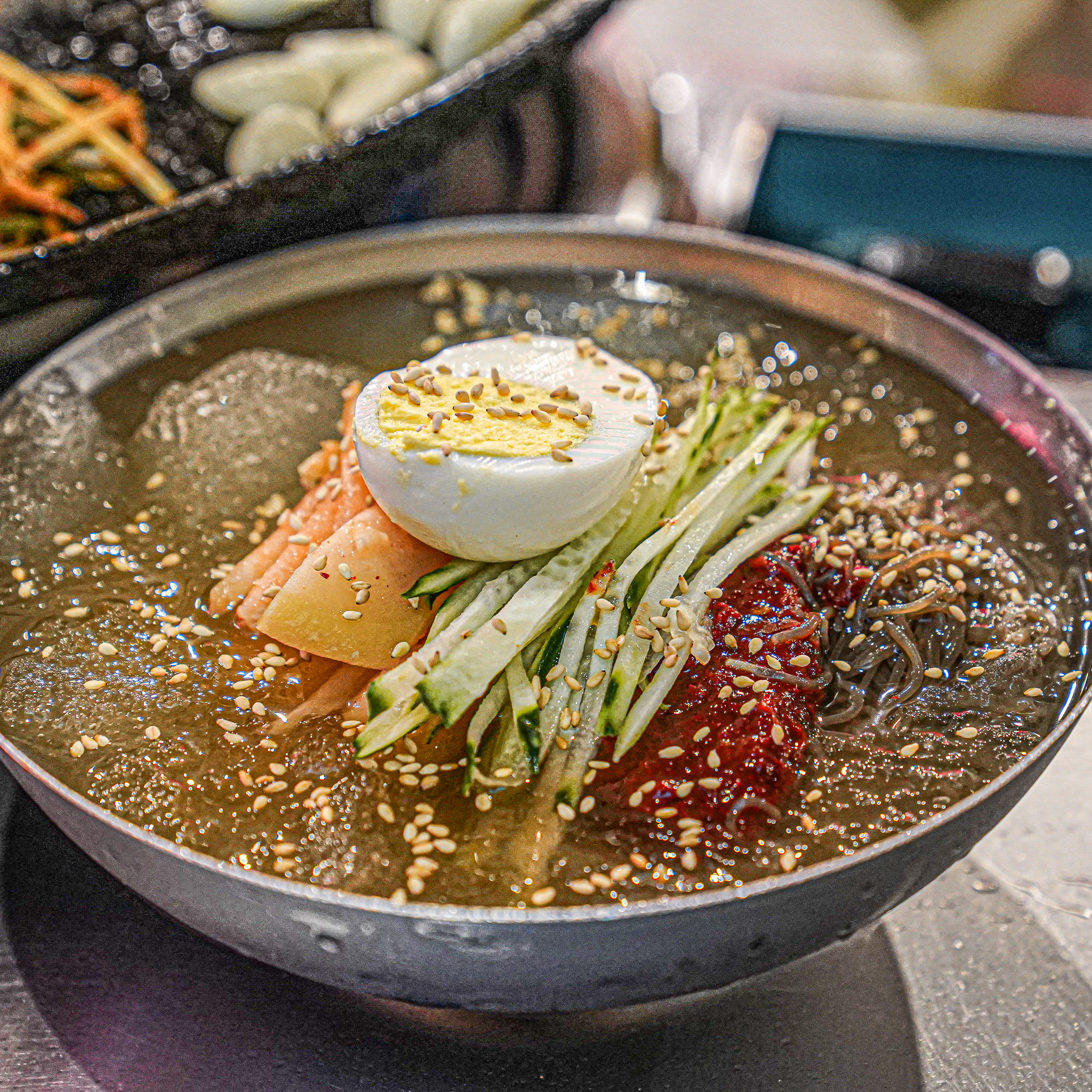 물냉면