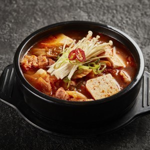 고기듬뿍 김치찌개 (공기밥 별도)
