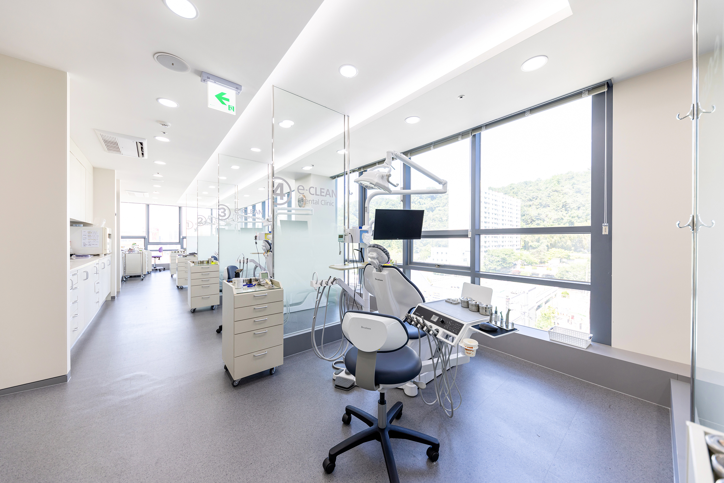 이클린치과의원 대표 이미지