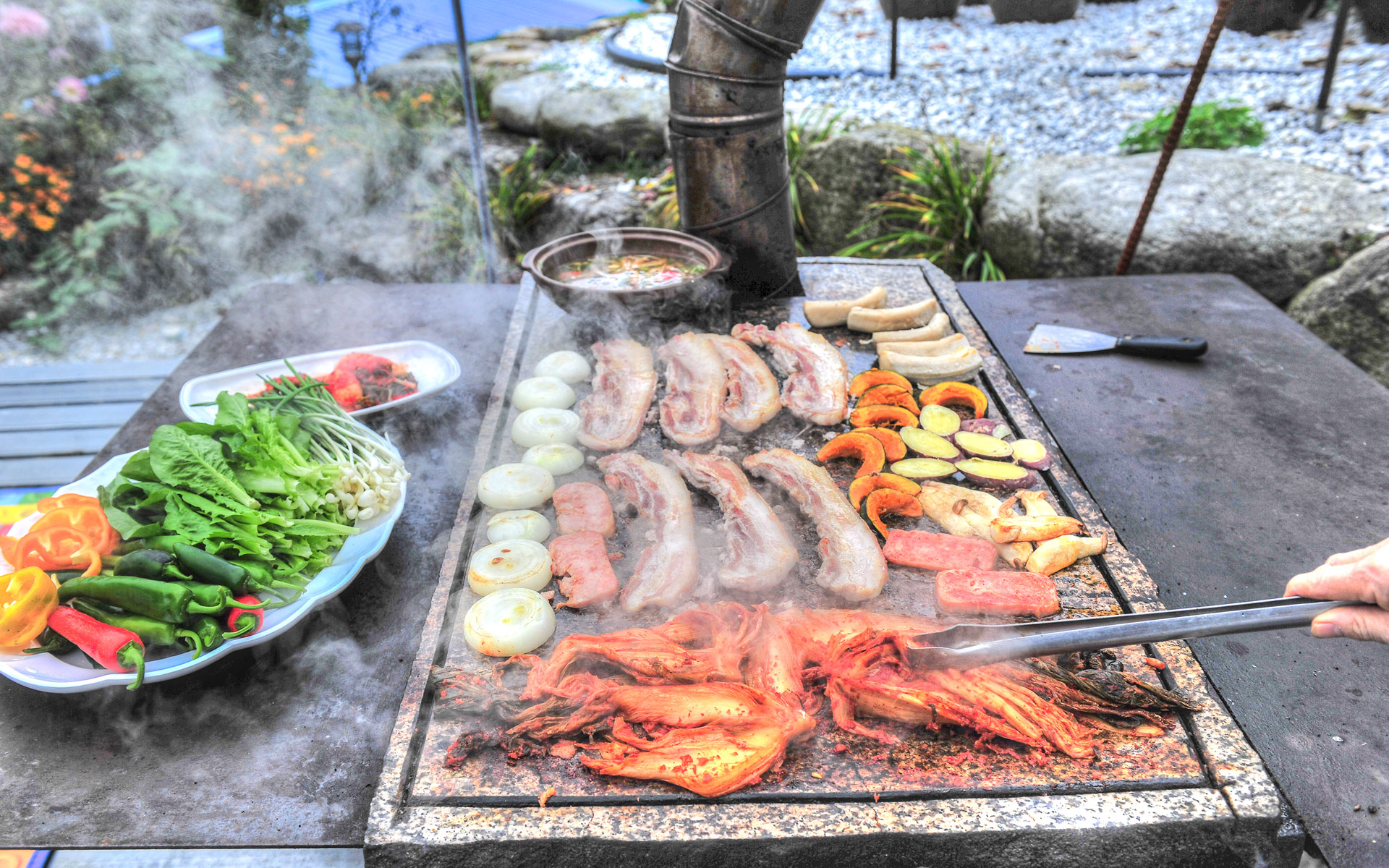 방태산황토펜션식당