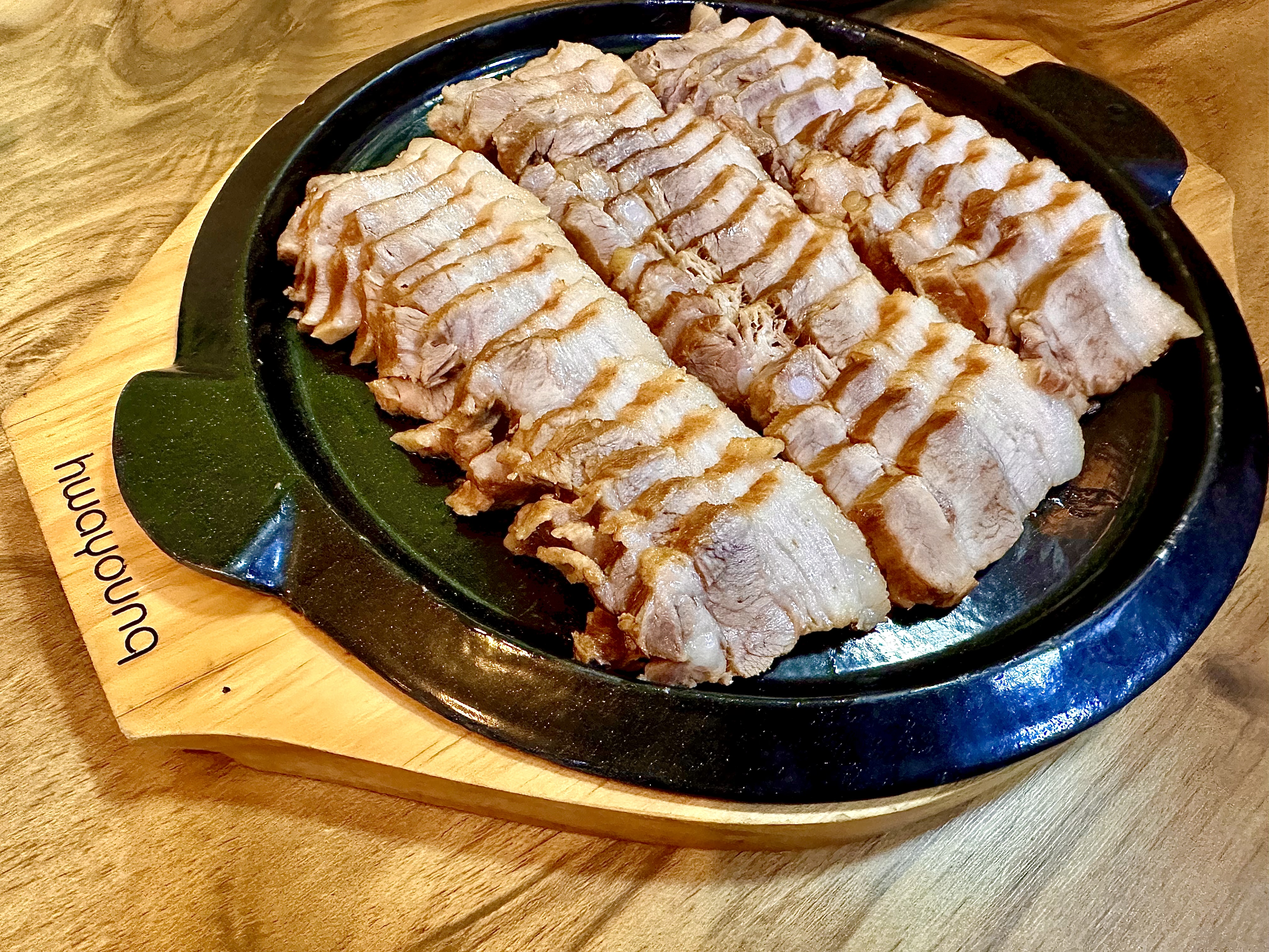 명동보쌈국수