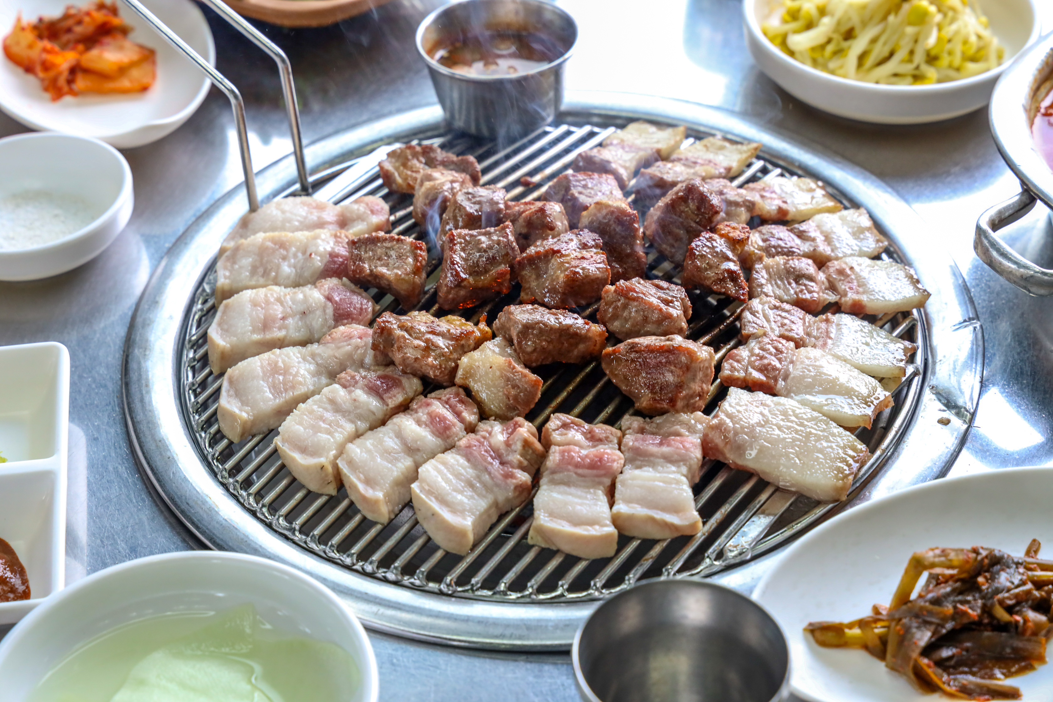 돈사촌 외도점