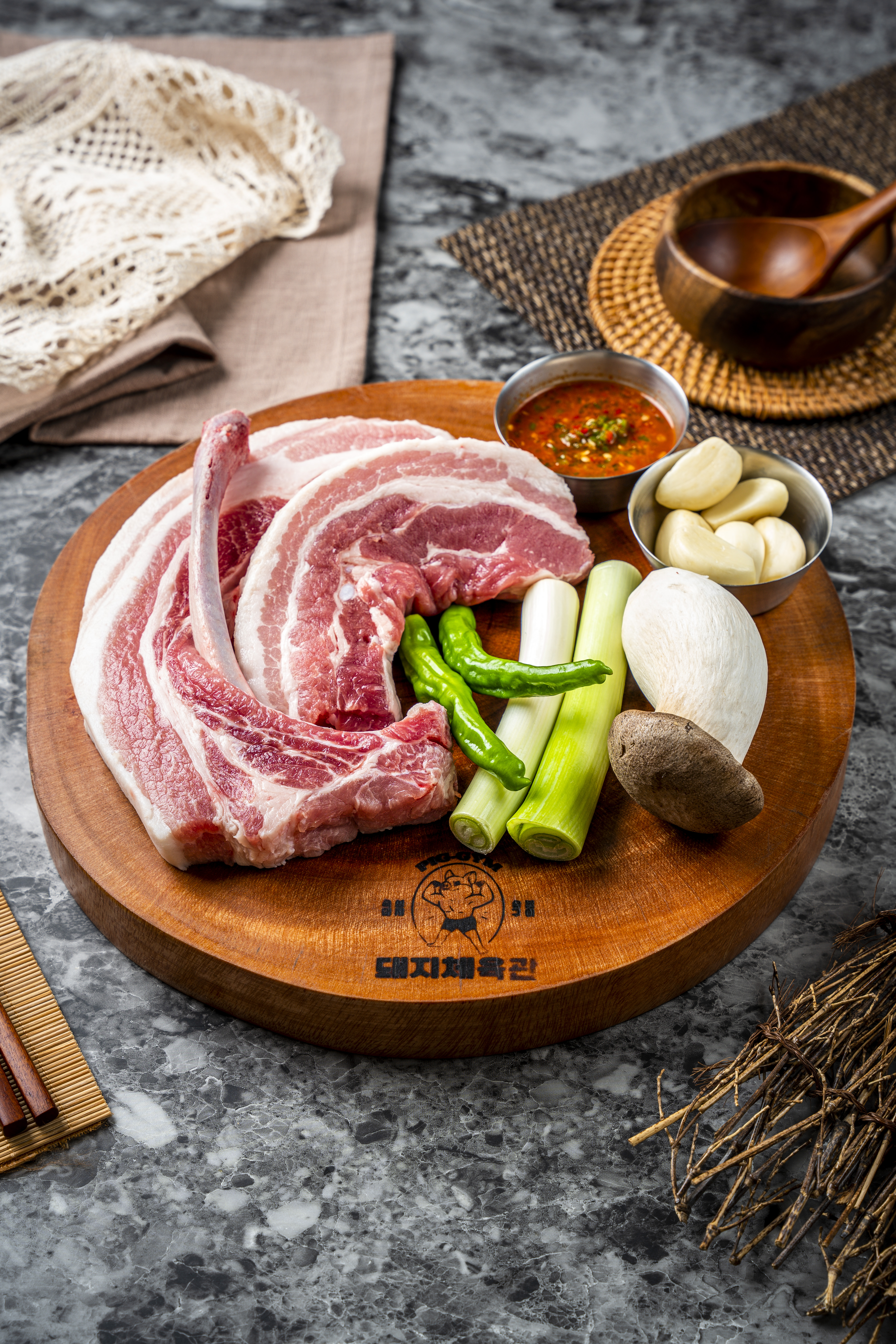 가까운 삼겹살식당 경기 양주시 오겹살 돼지껍데기 돼지뒷고기 항정살 통삼겹 한돈 목살 돼지체육관