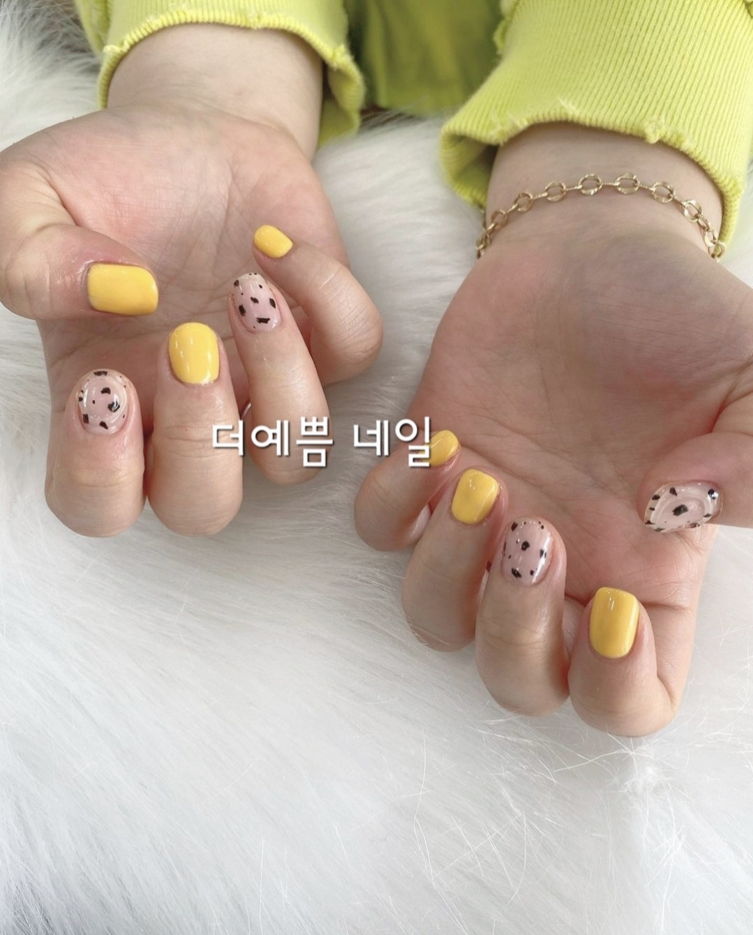 더예쁨 네일